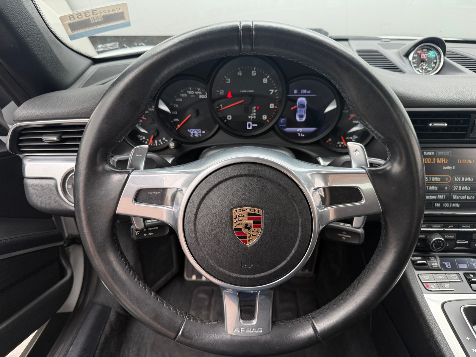 Thumbnail: 2016 Porsche 911 - 3