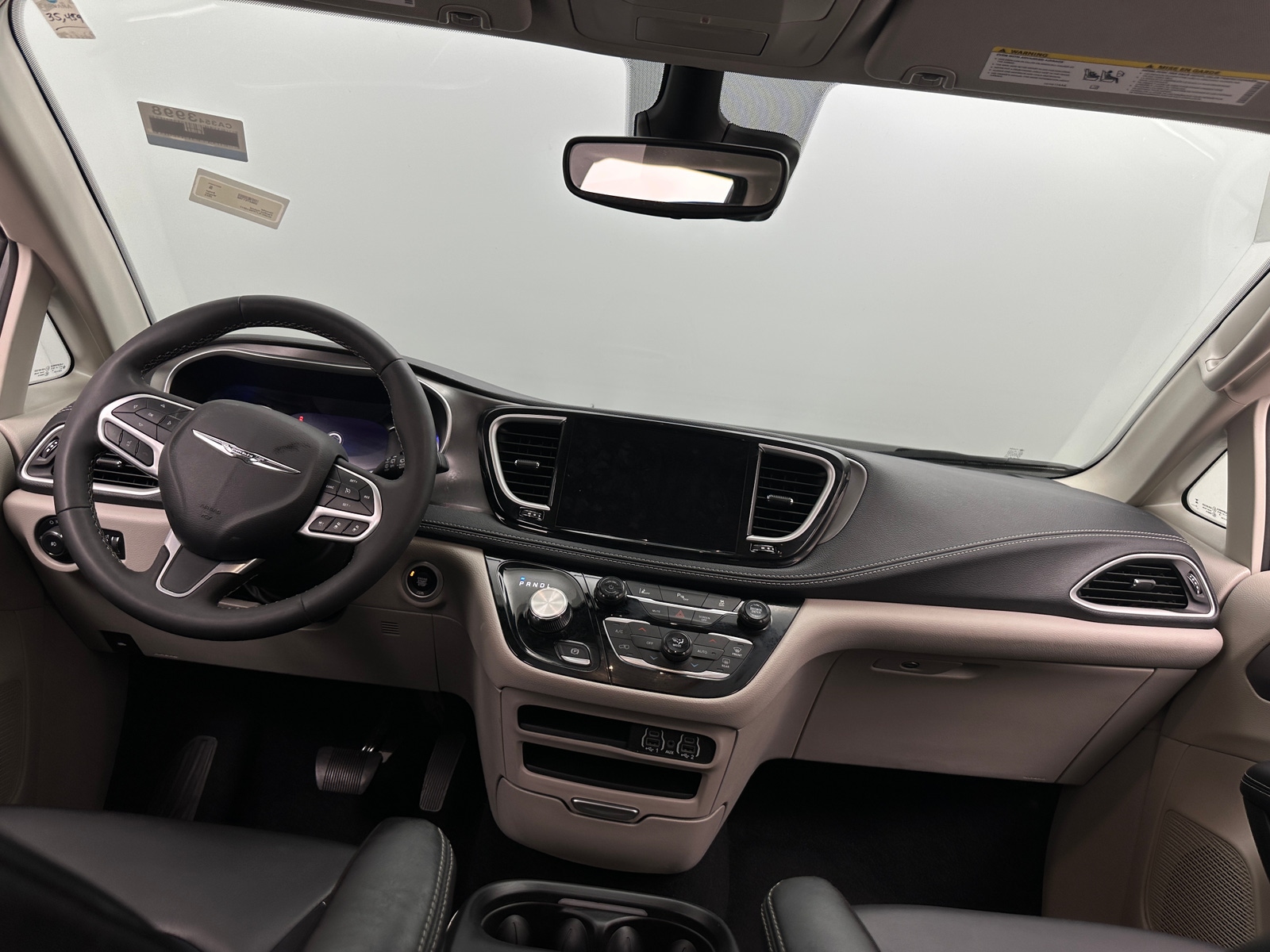 Thumbnail: 2023 Chrysler Pacifica - 2