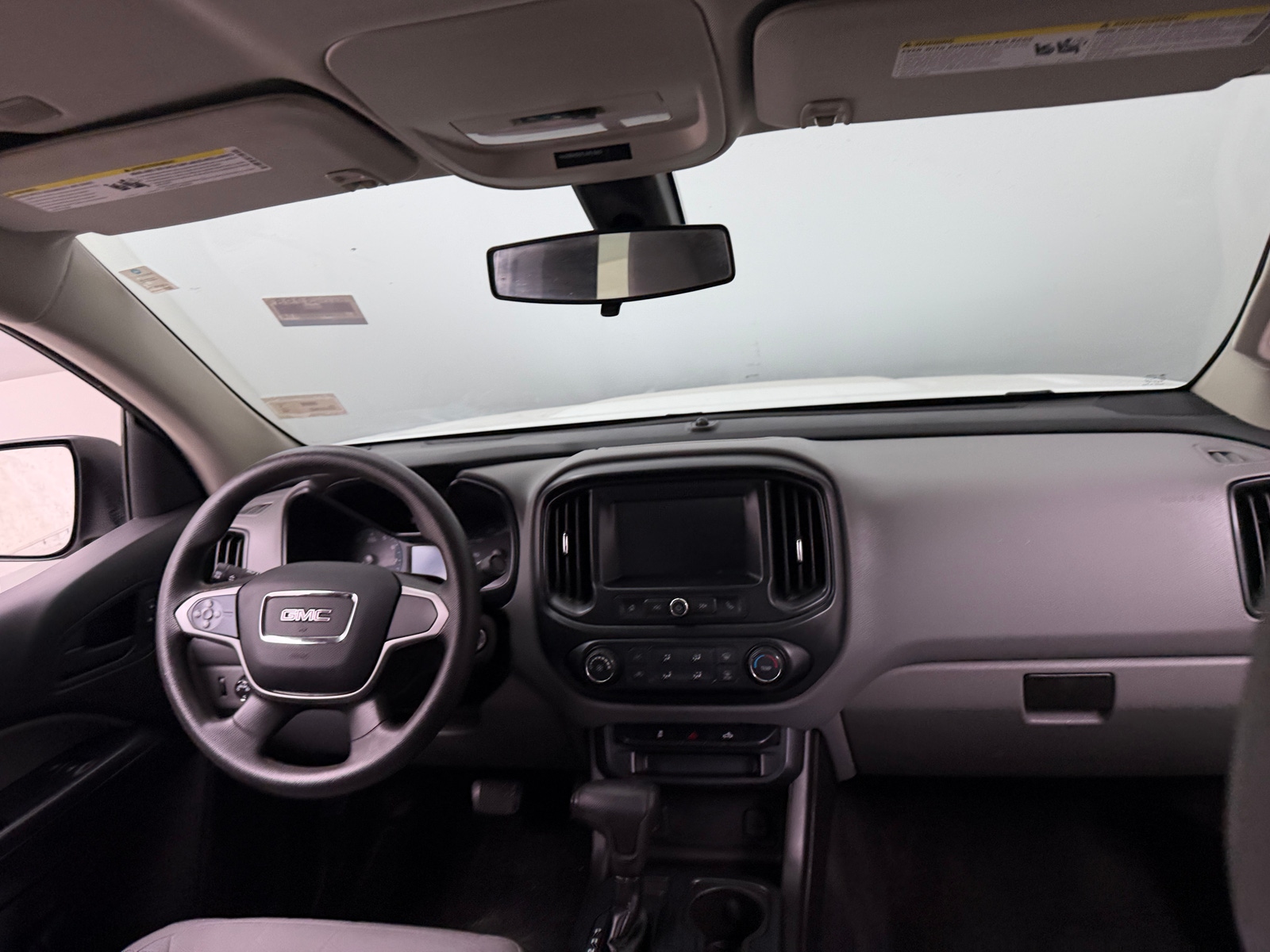 Thumbnail: 2018 GMC Canyon - 3