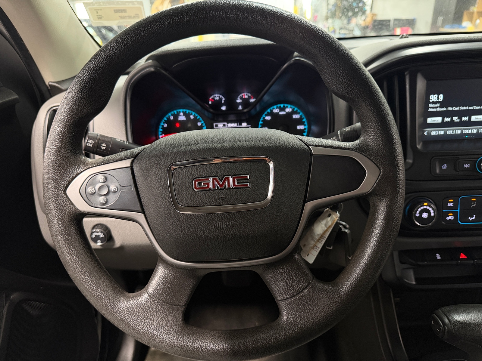 Thumbnail: 2018 GMC Canyon - 5