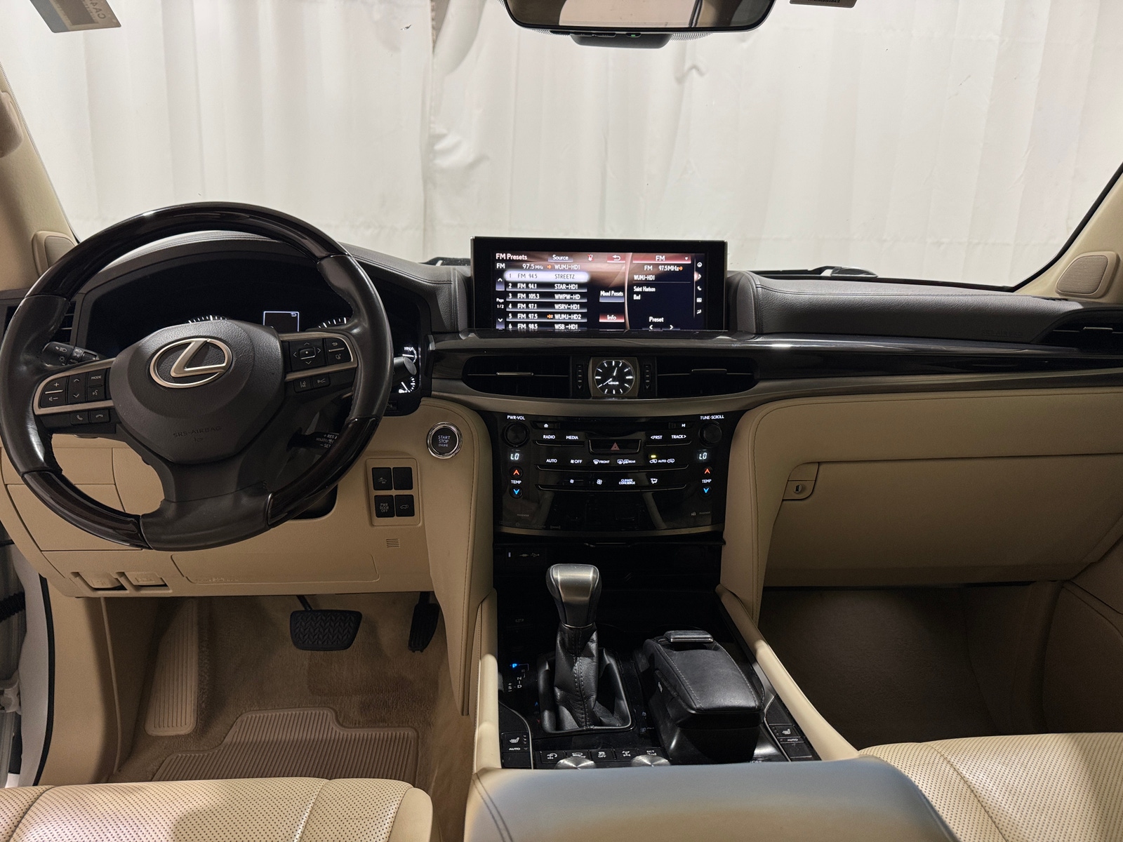 Thumbnail: 2018 Lexus LX - 2