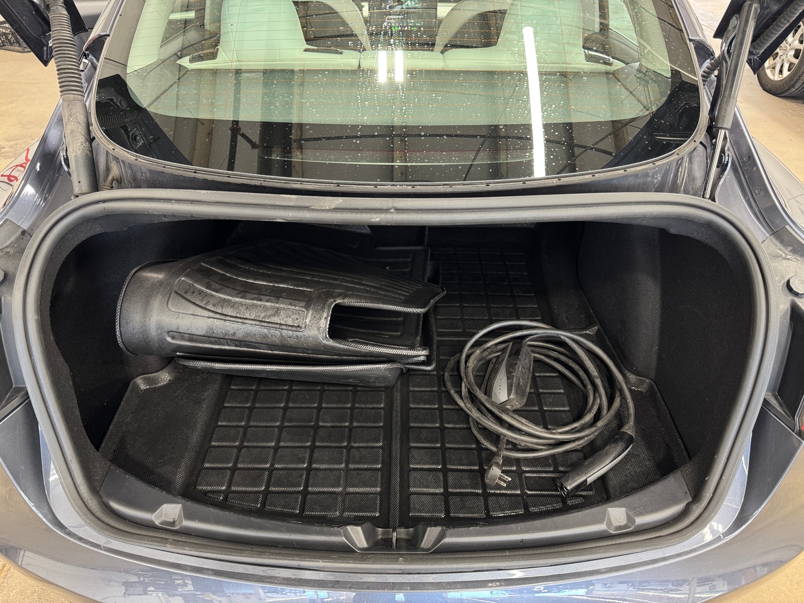 Thumbnail: 2023 Tesla Model 3 - 6
