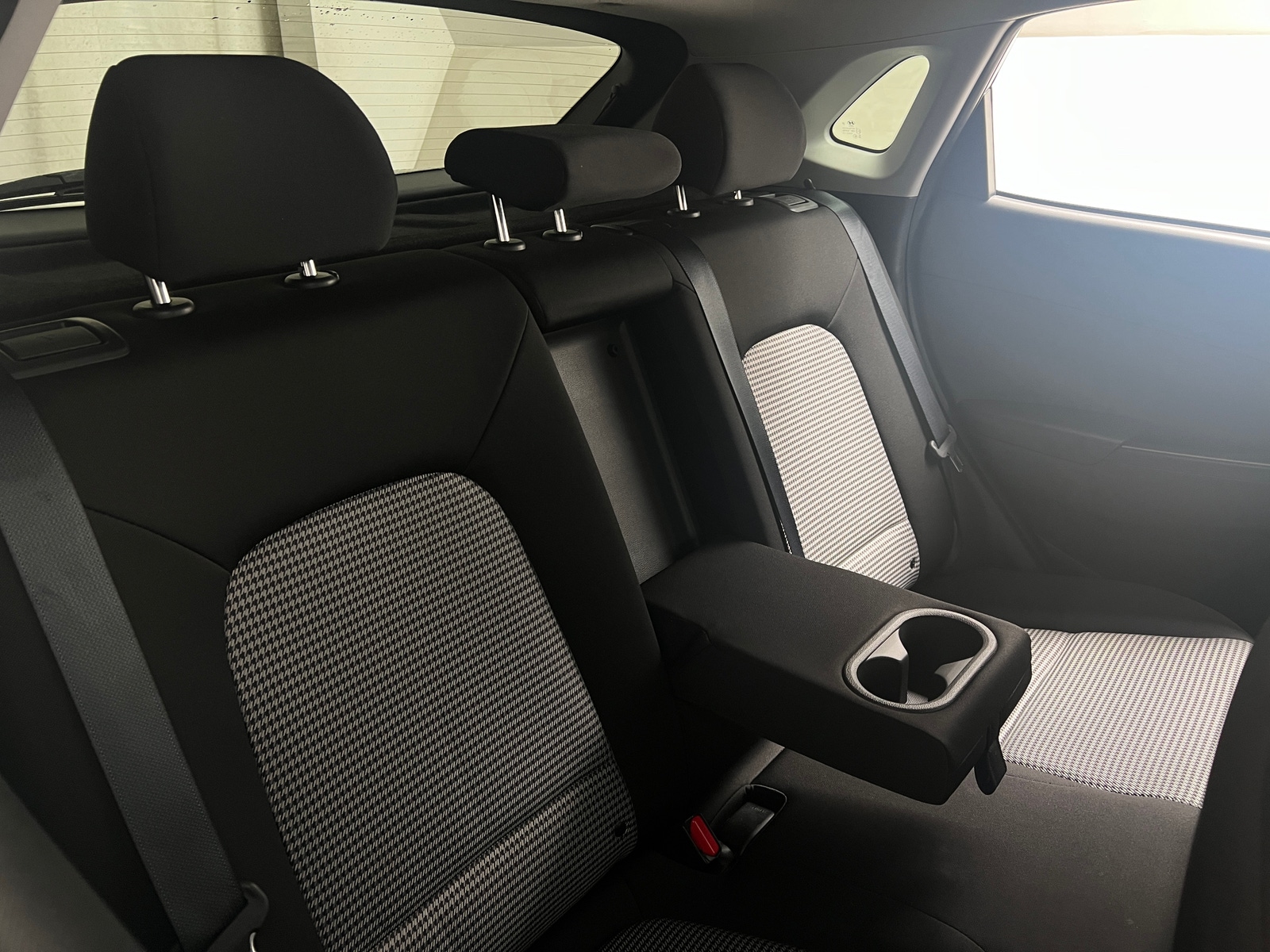 Thumbnail: 2018 Hyundai Kona - 6
