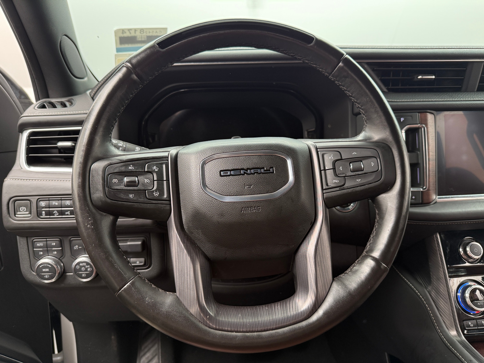 Thumbnail: 2023 GMC Yukon - 4