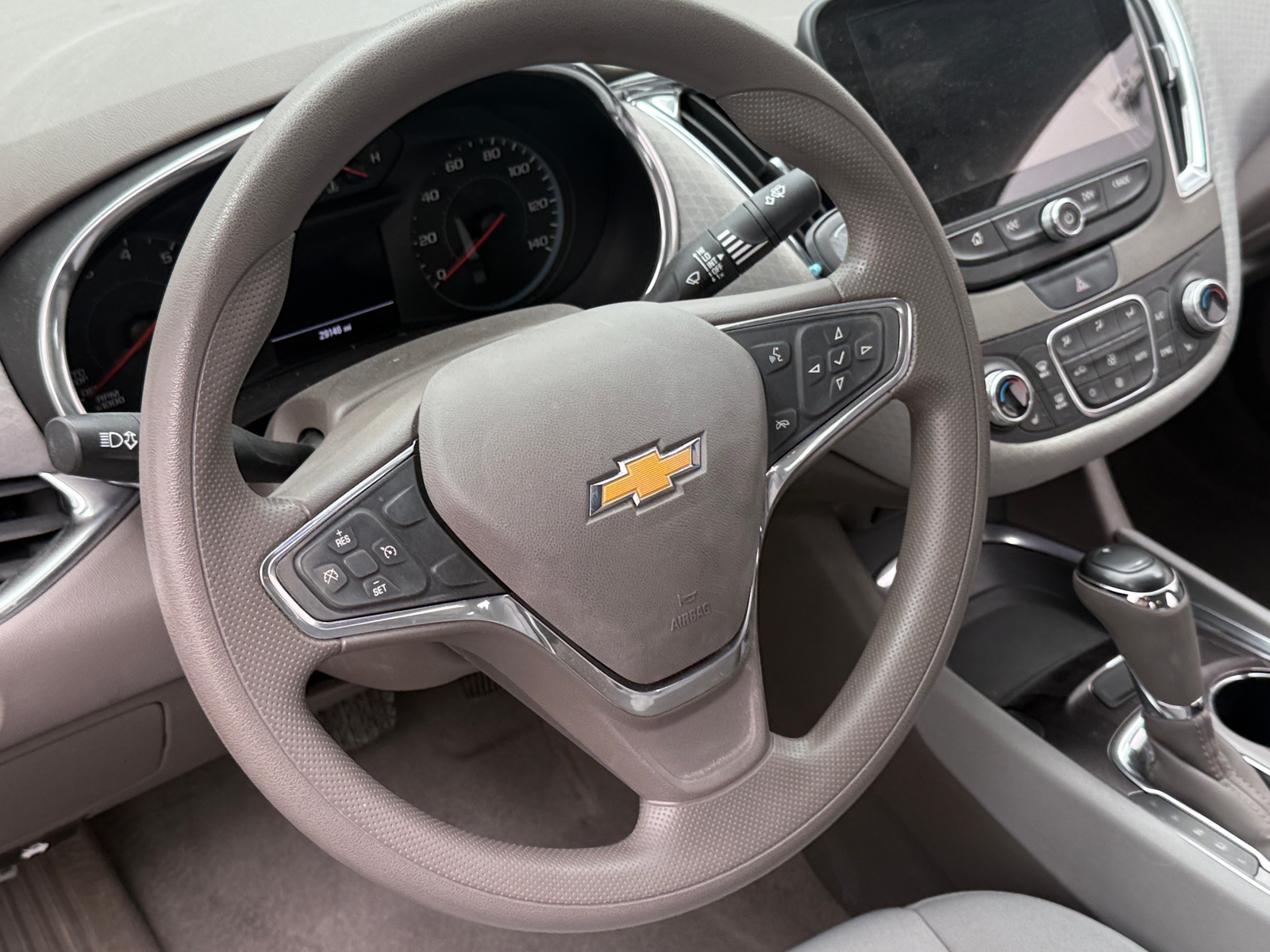 Thumbnail: 2019 Chevrolet Malibu - 5