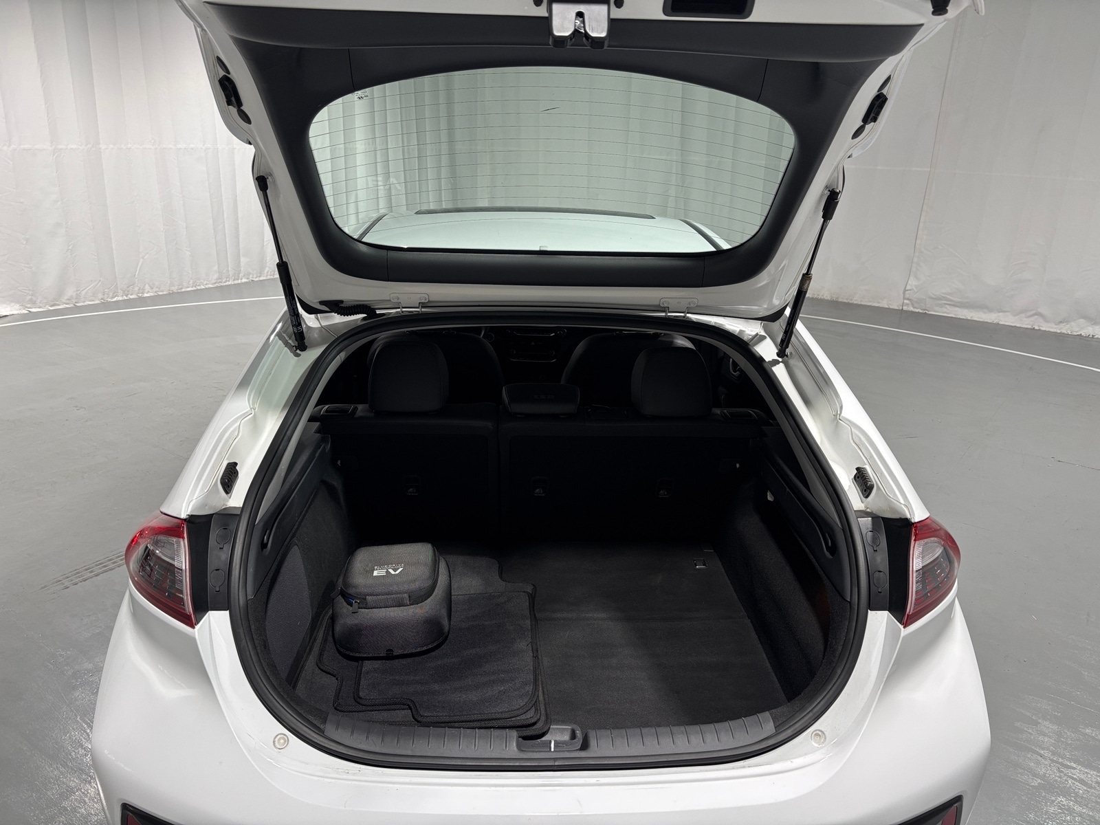 Thumbnail: 2019 Hyundai Ioniq - 6