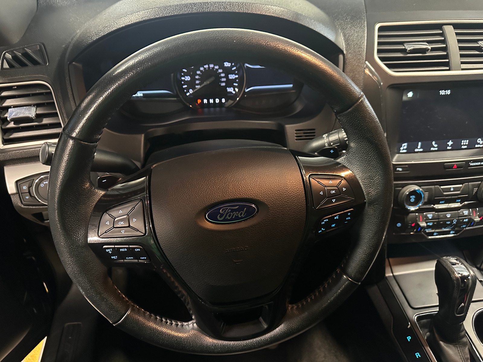 Thumbnail: 2017 Ford Explorer - 5