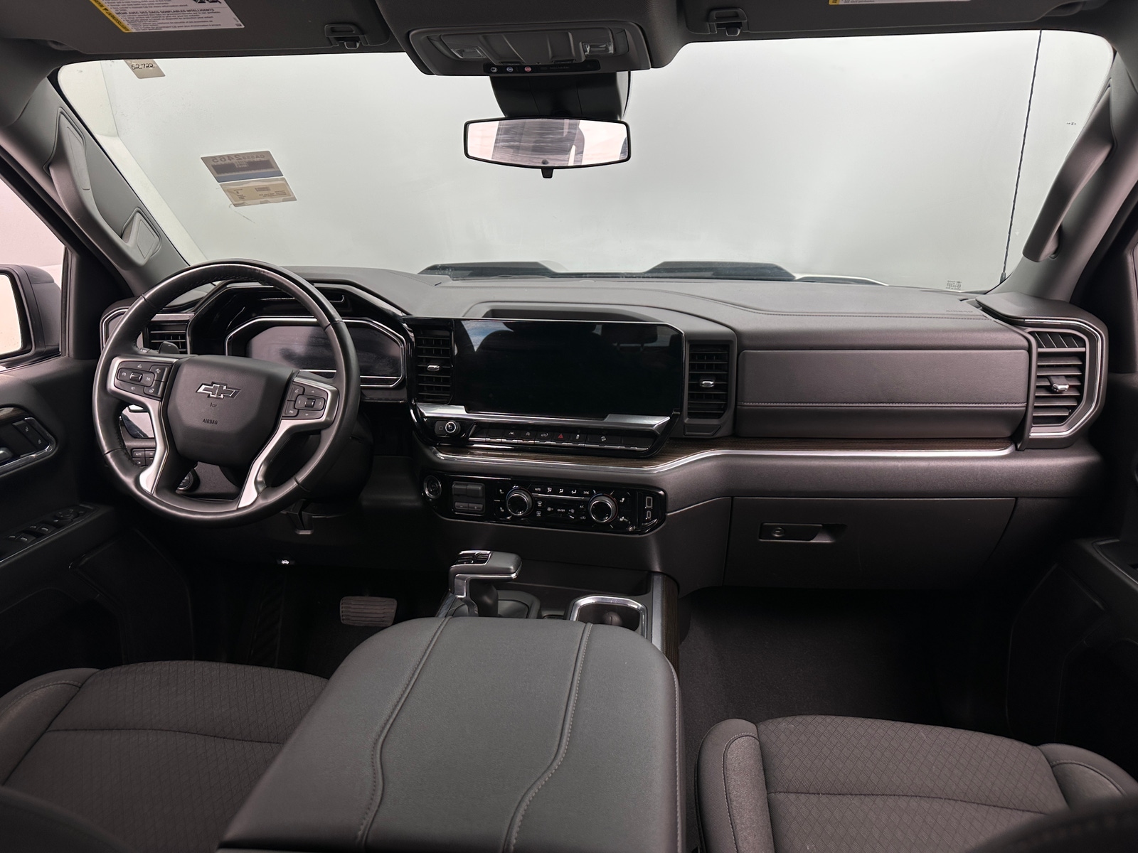 Thumbnail: 2024 Chevrolet Silverado 1500 - 3