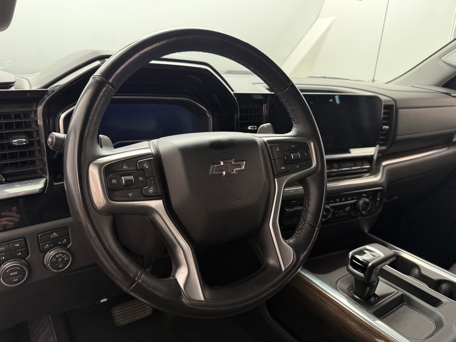 Thumbnail: 2023 Chevrolet Silverado 1500 - 5