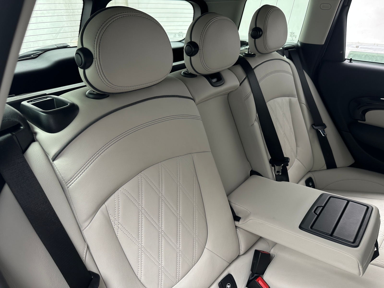 Thumbnail: 2022 MINI Cooper Clubman - 5