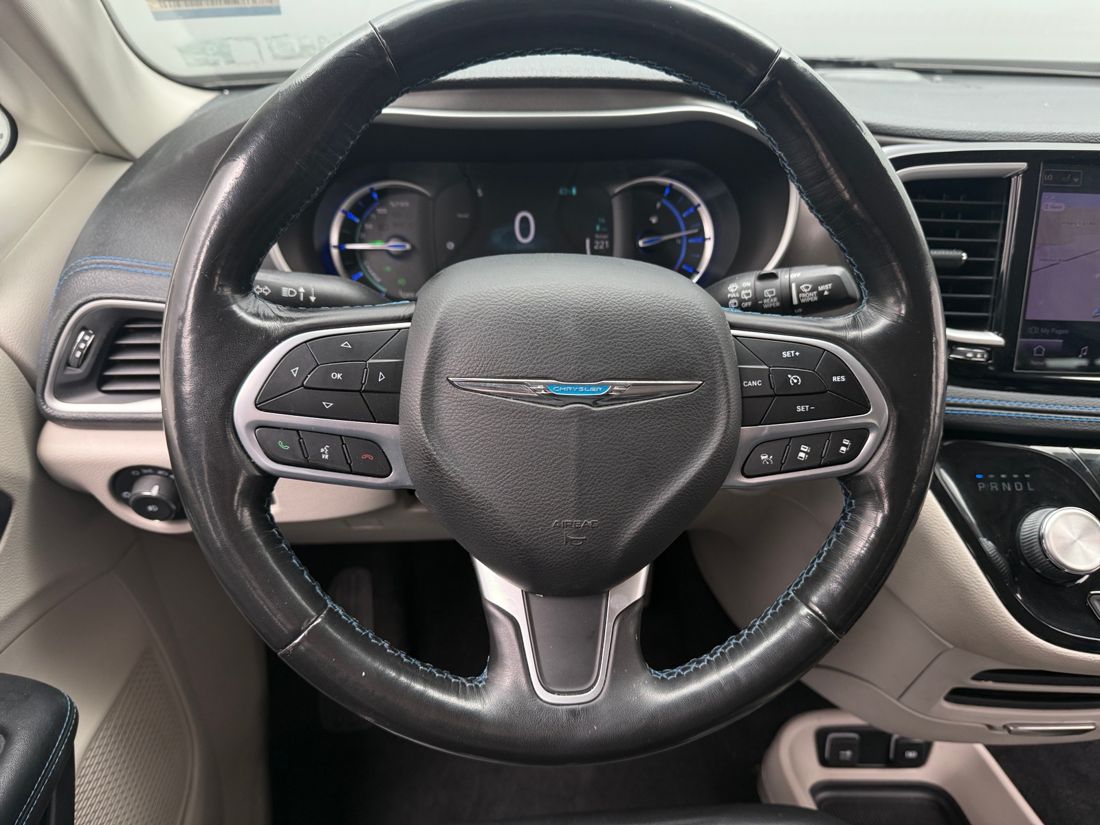 Thumbnail: 2021 Chrysler Pacifica - 4