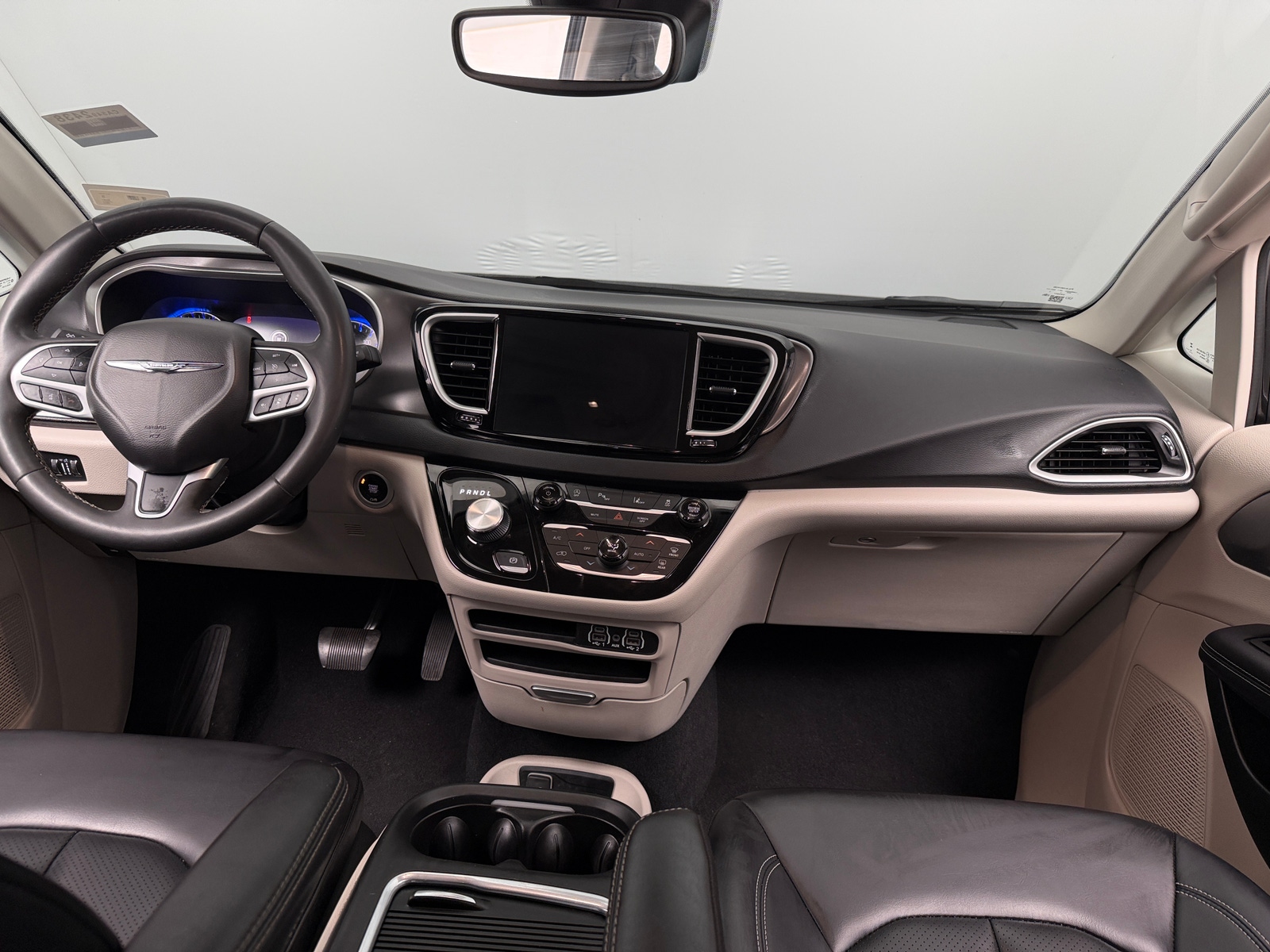 Thumbnail: 2023 Chrysler Pacifica - 2