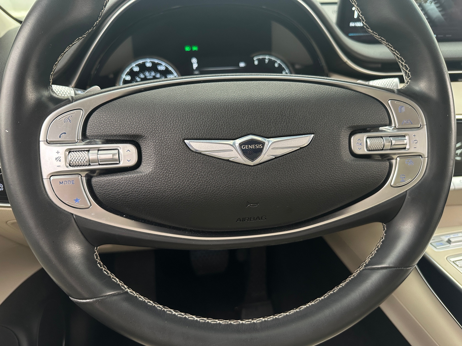 Thumbnail: 2022 Genesis GV70 - 4