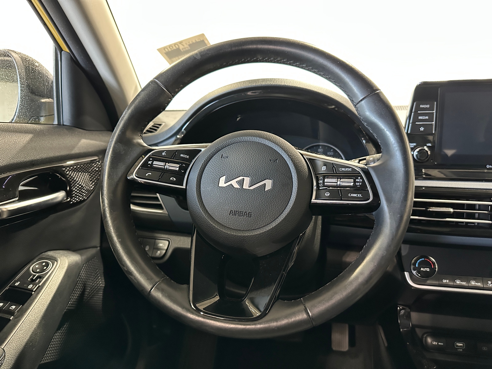 Thumbnail: 2023 Kia Seltos - 5