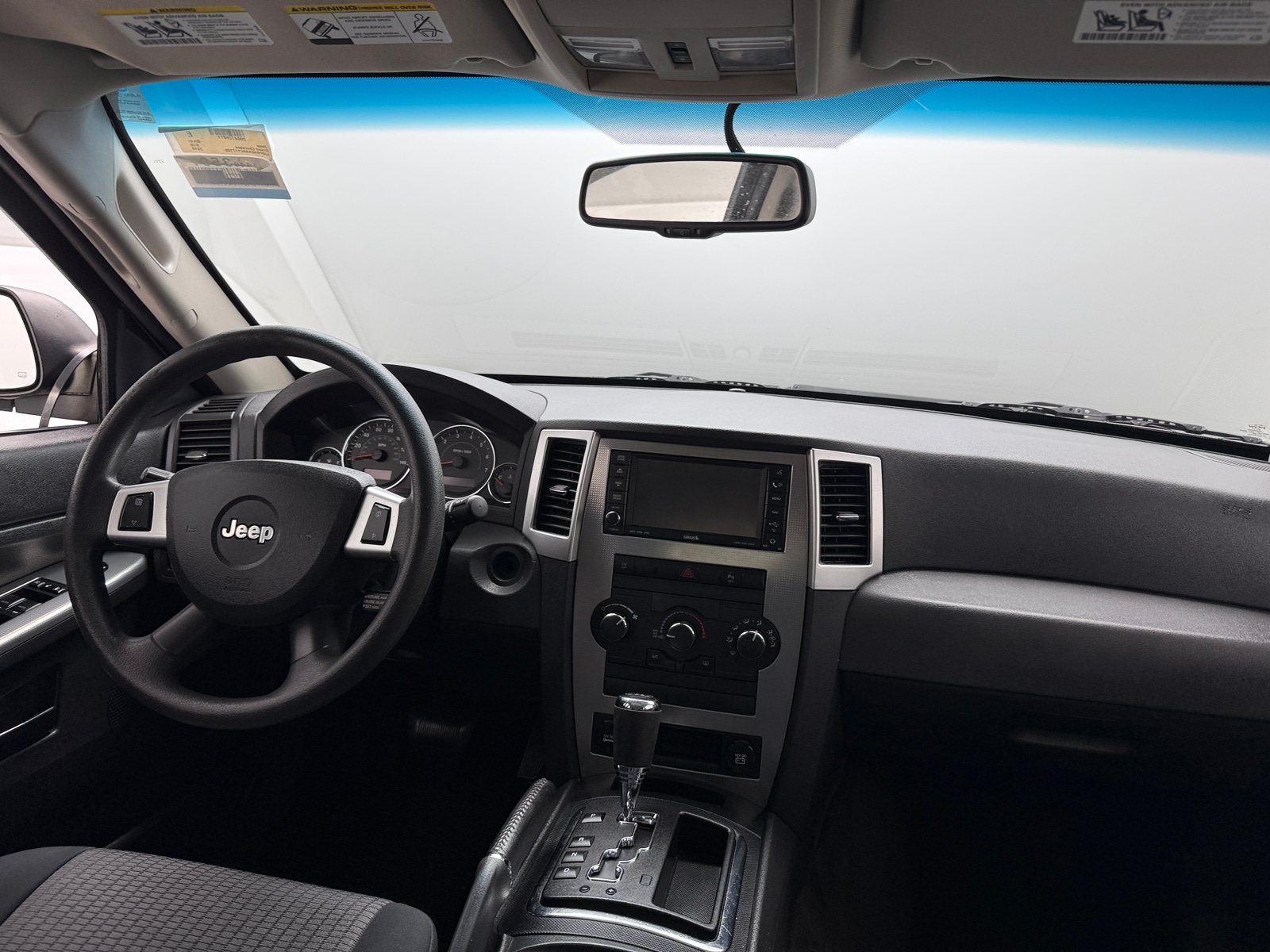 Thumbnail: 2010 Jeep Grand Cherokee - 3