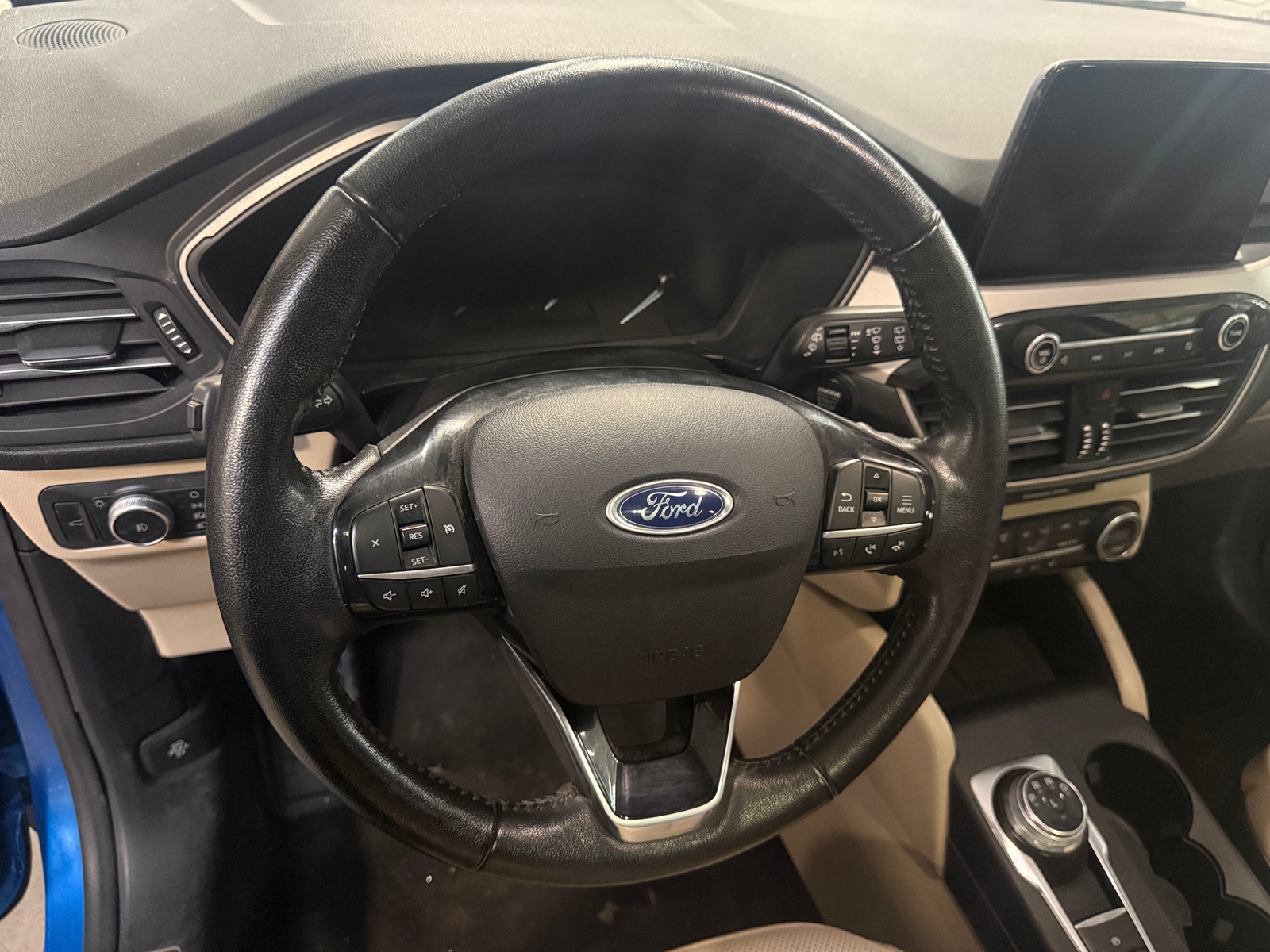 Thumbnail: 2021 Ford Escape - 4