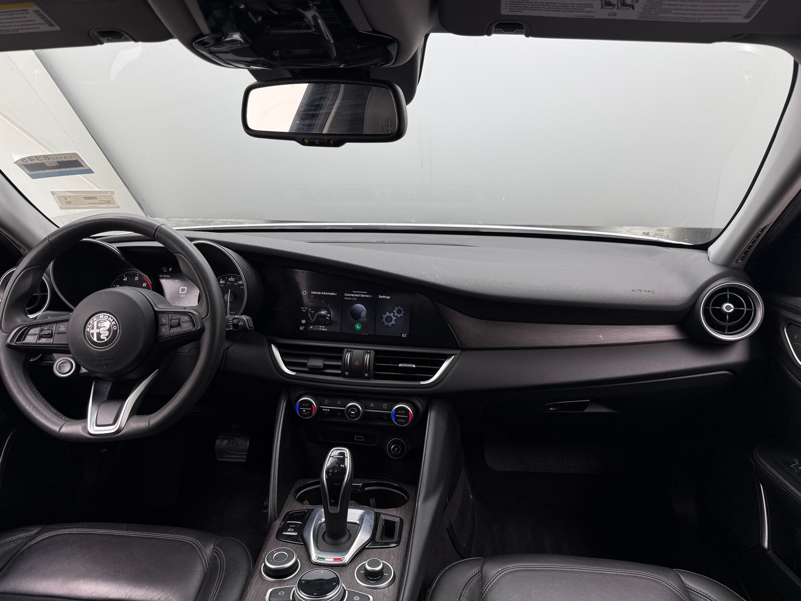 Thumbnail: 2021 Alfa Romeo Giulia - 2