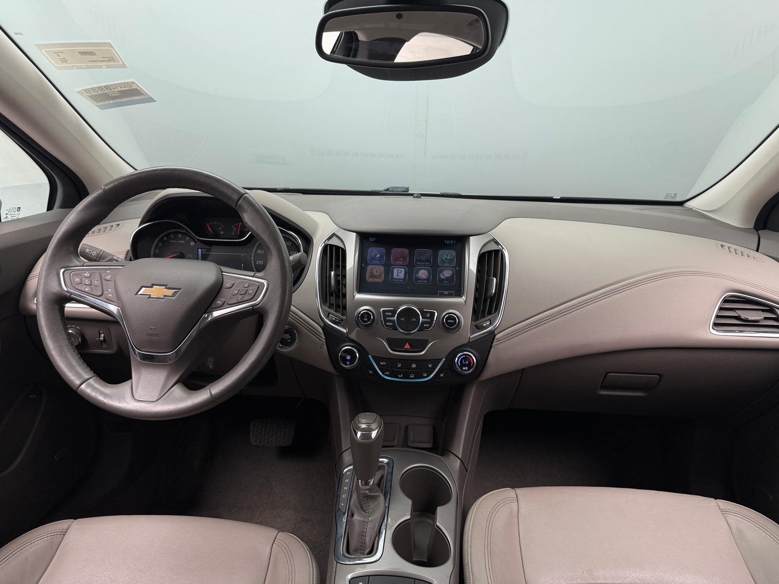 Thumbnail: 2016 Chevrolet Cruze - 2