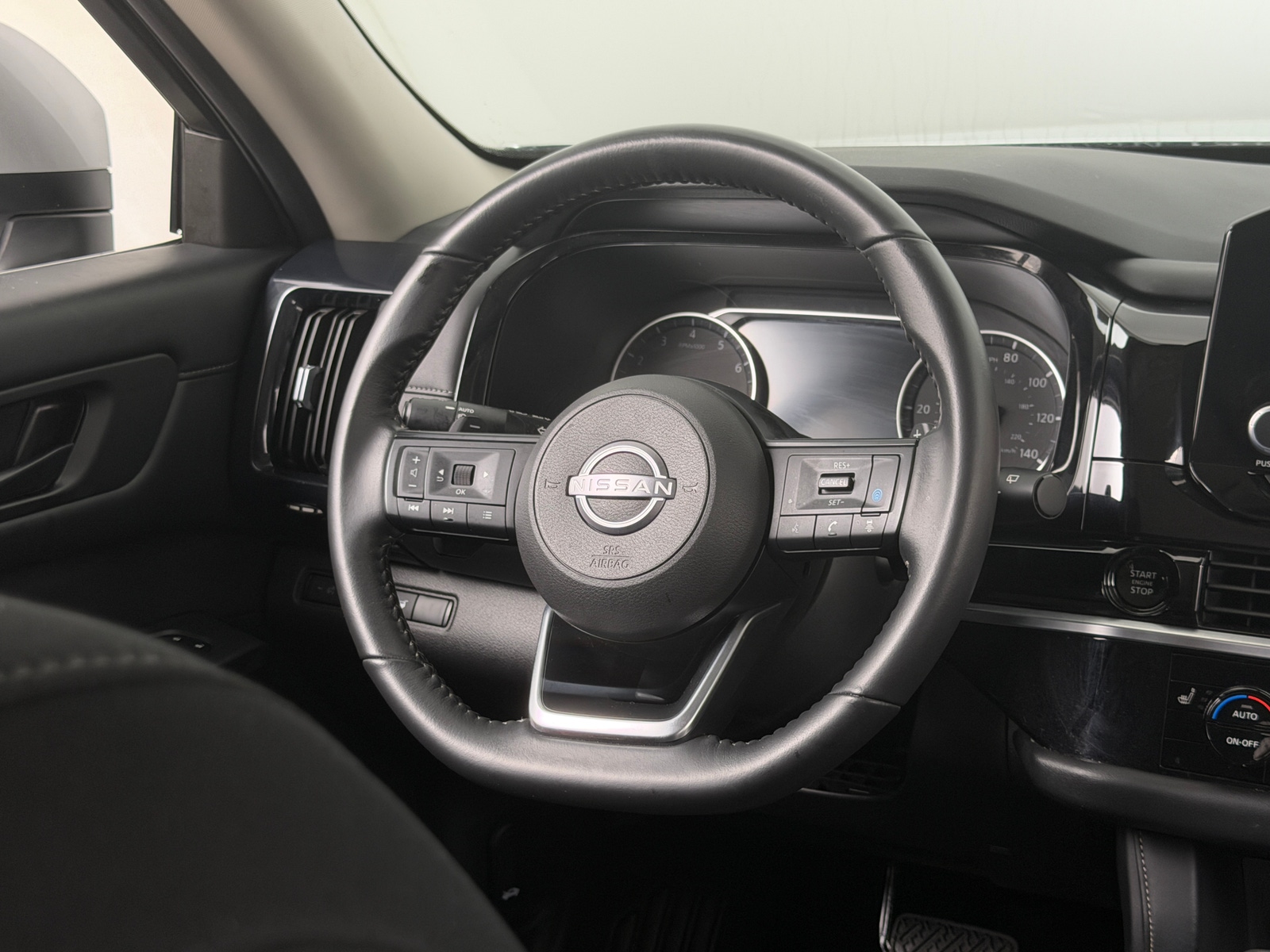 Thumbnail: 2025 Nissan Pathfinder - 5
