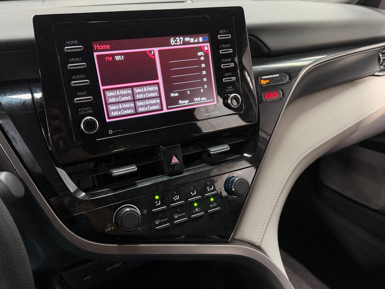 Thumbnail: 2021 Toyota Camry - 4