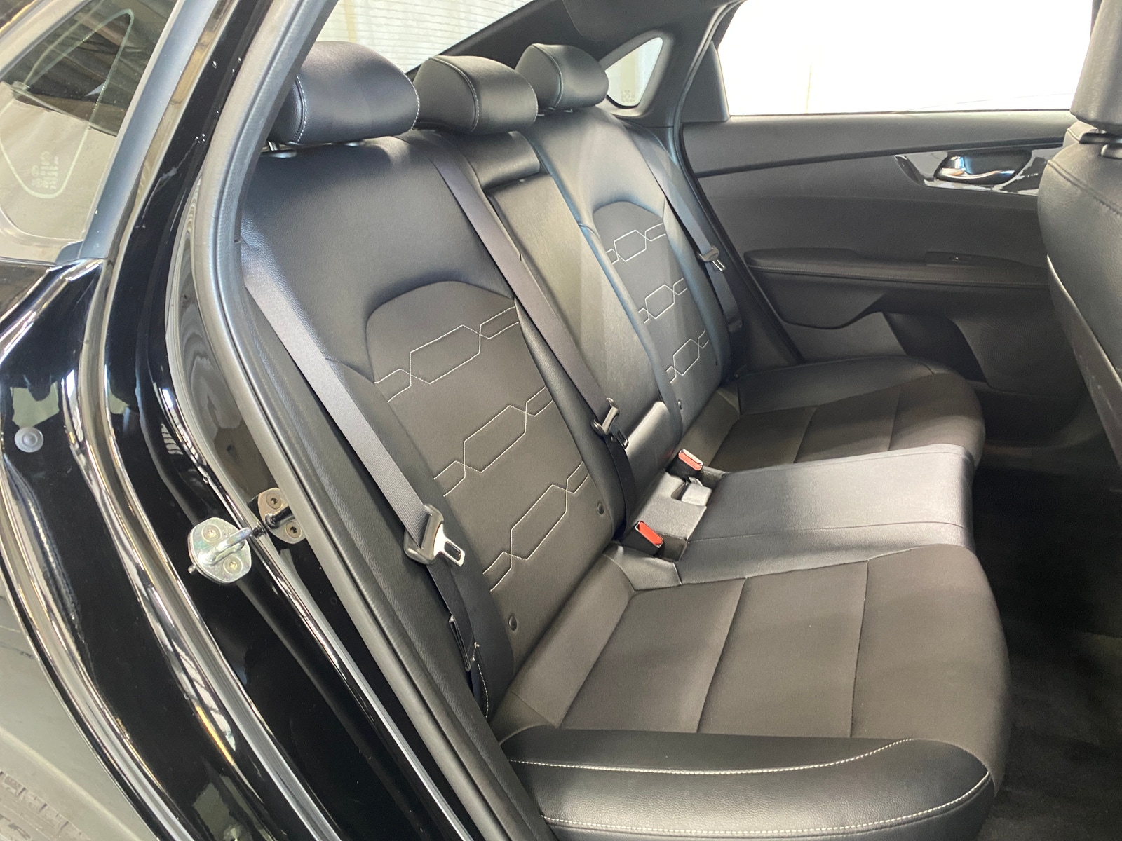 Thumbnail: 2020 Kia Forte - 6