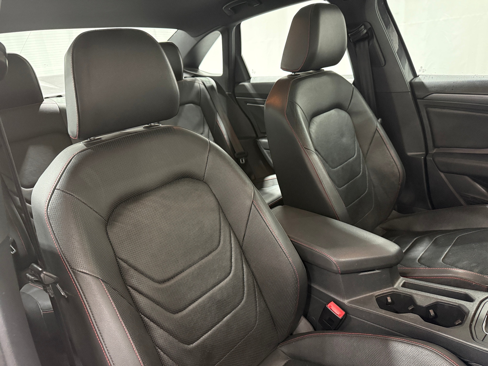 Thumbnail: 2019 Volkswagen Jetta - 2