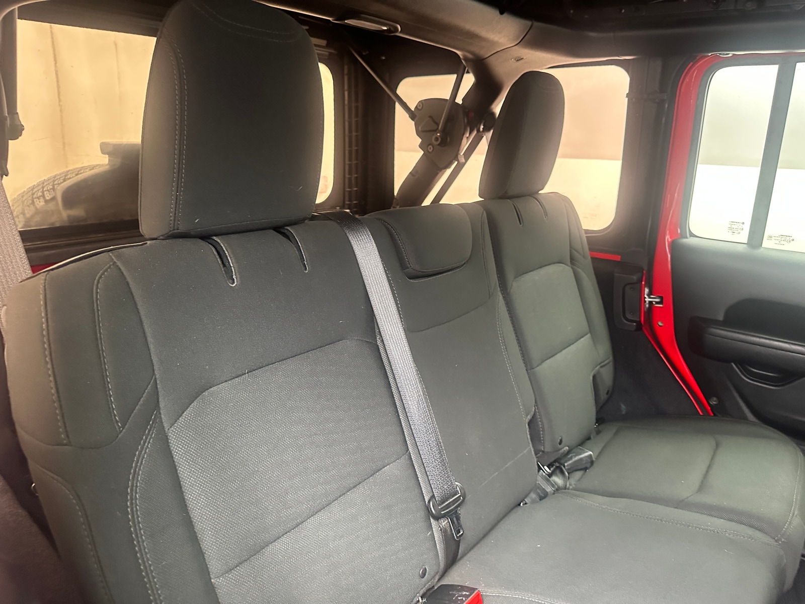 Thumbnail: 2018 Jeep Wrangler - 6