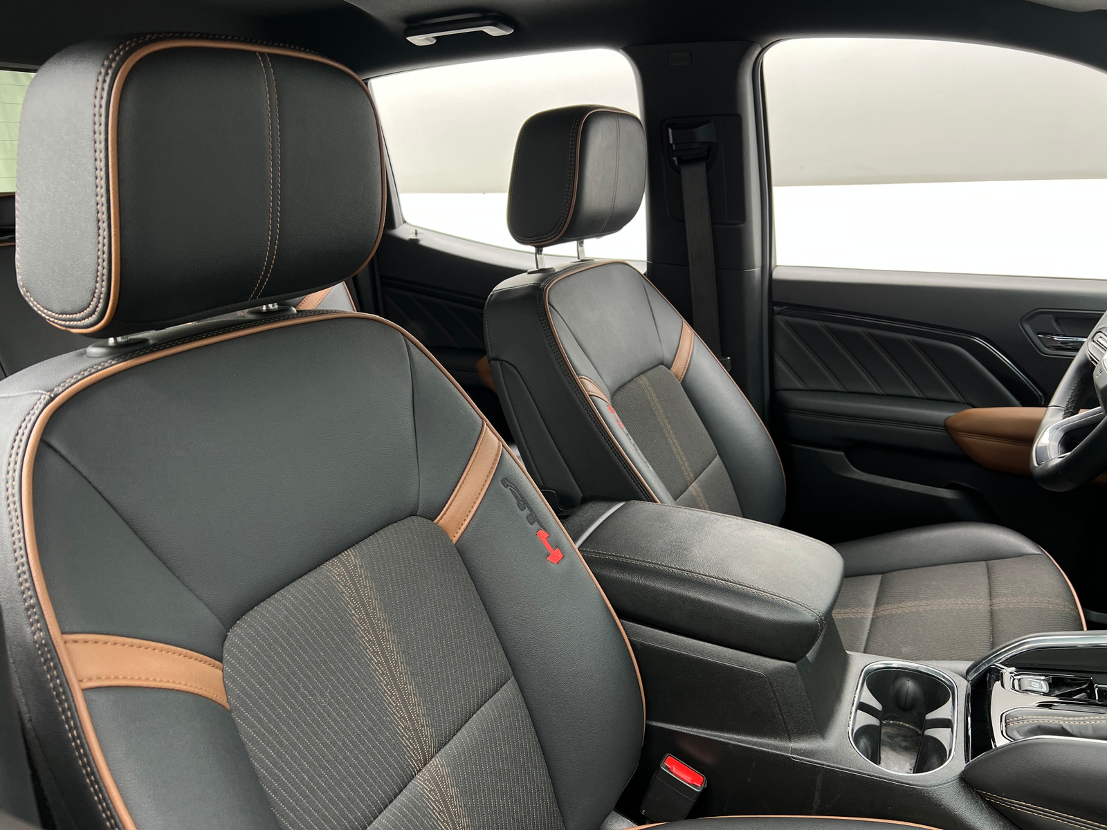 Thumbnail: 2024 GMC Canyon - 2