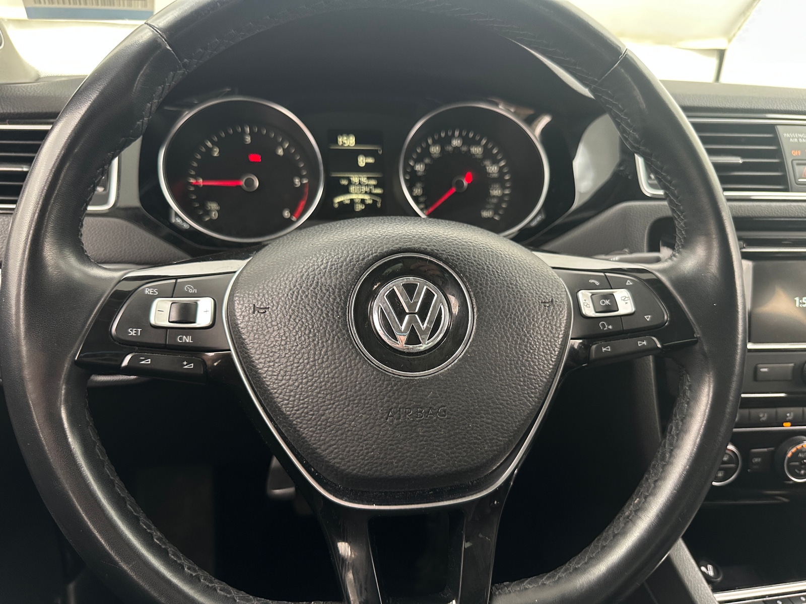 Thumbnail: 2015 Volkswagen Jetta - 5