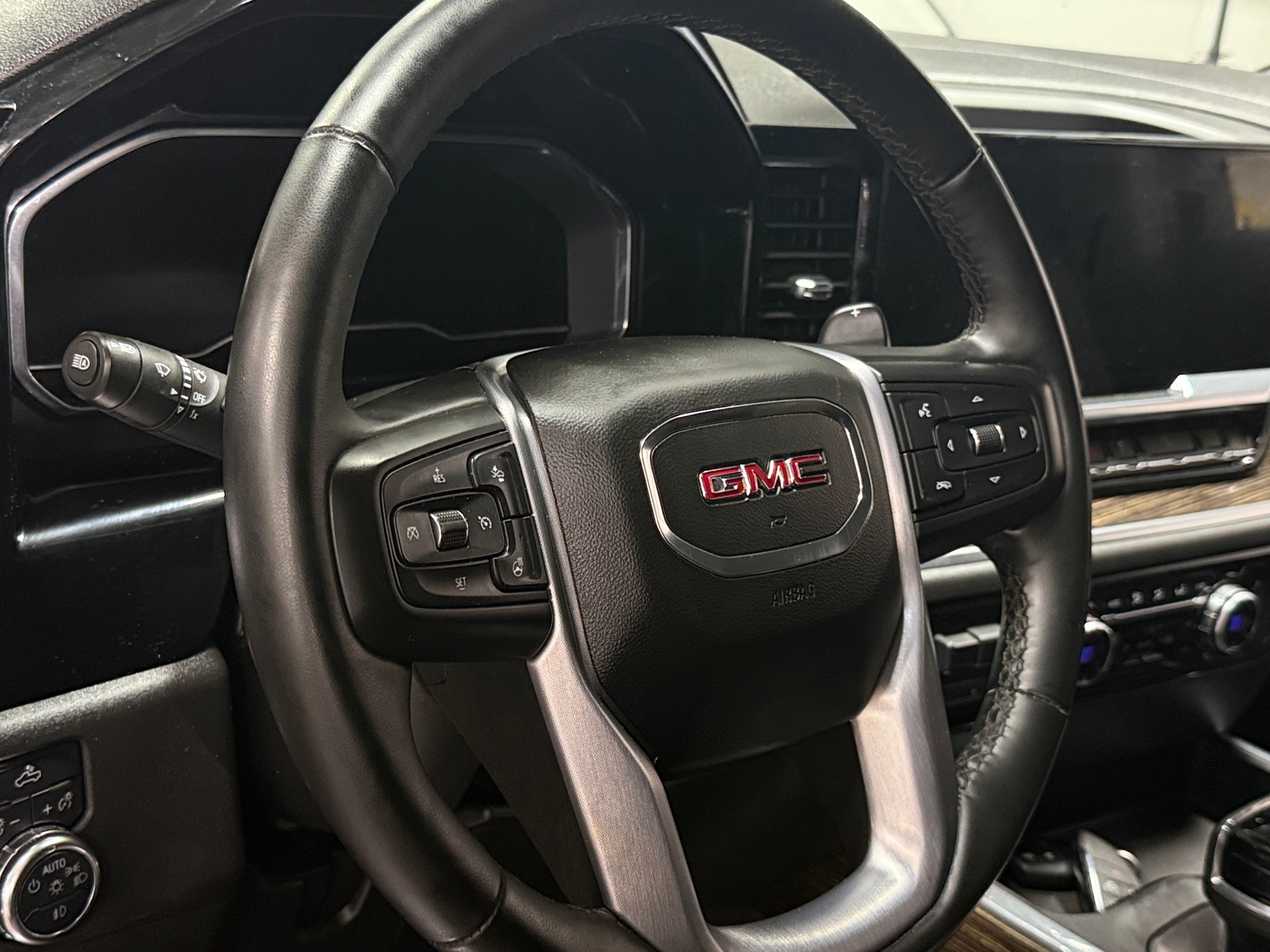 Thumbnail: 2024 GMC Sierra 1500 - 5