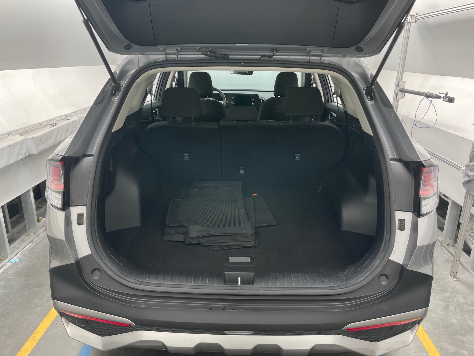Thumbnail: 2025 Kia Sportage - 7