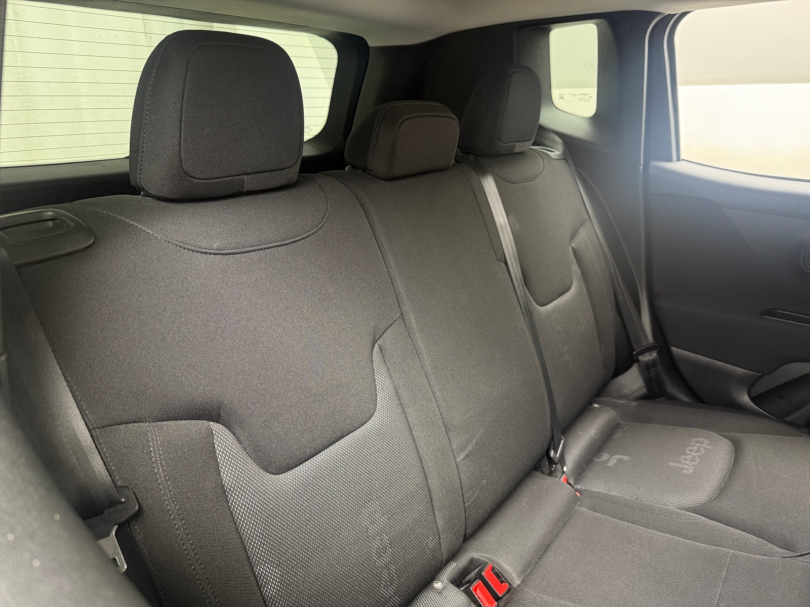Thumbnail: 2017 Jeep Renegade - 6