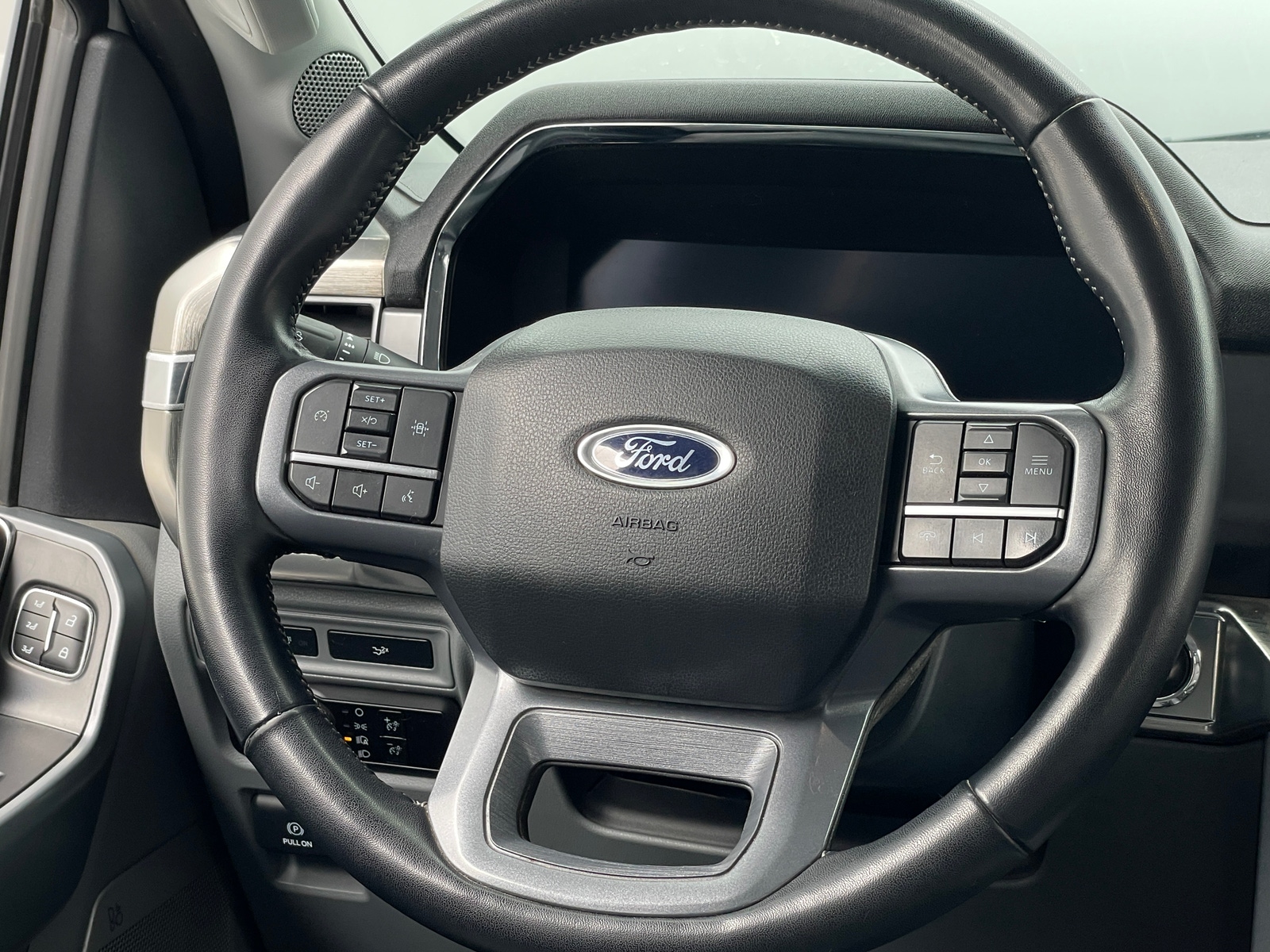 Thumbnail: 2023 Ford Econoline - 4