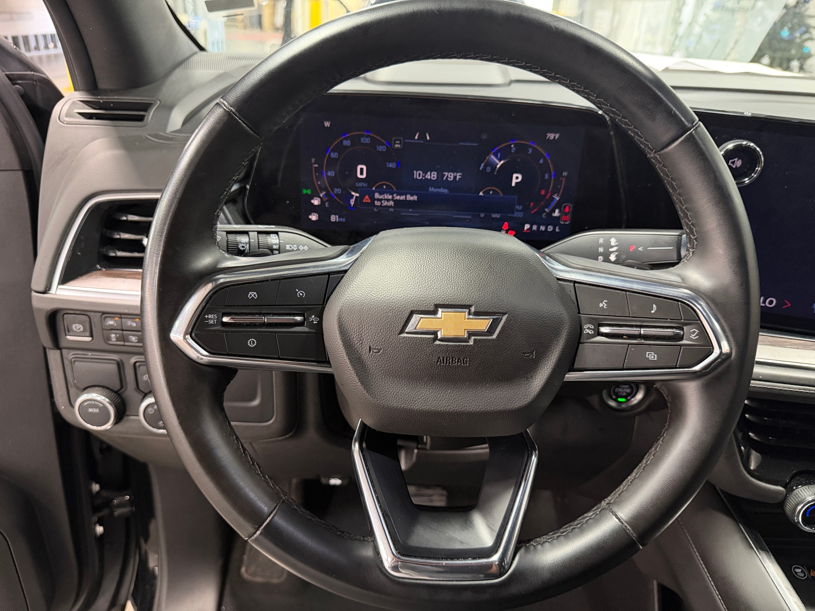 Thumbnail: 2025 Chevrolet Suburban - 4