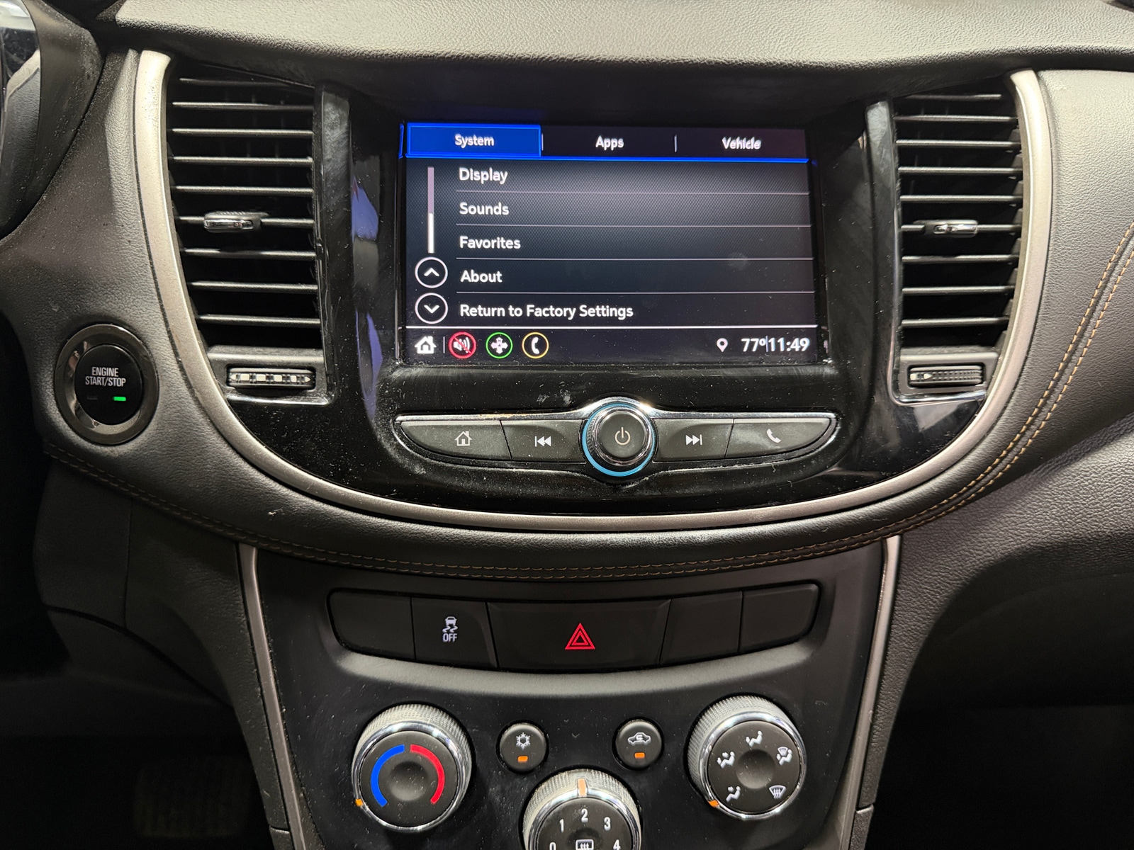 Thumbnail: 2020 Chevrolet Trax - 4