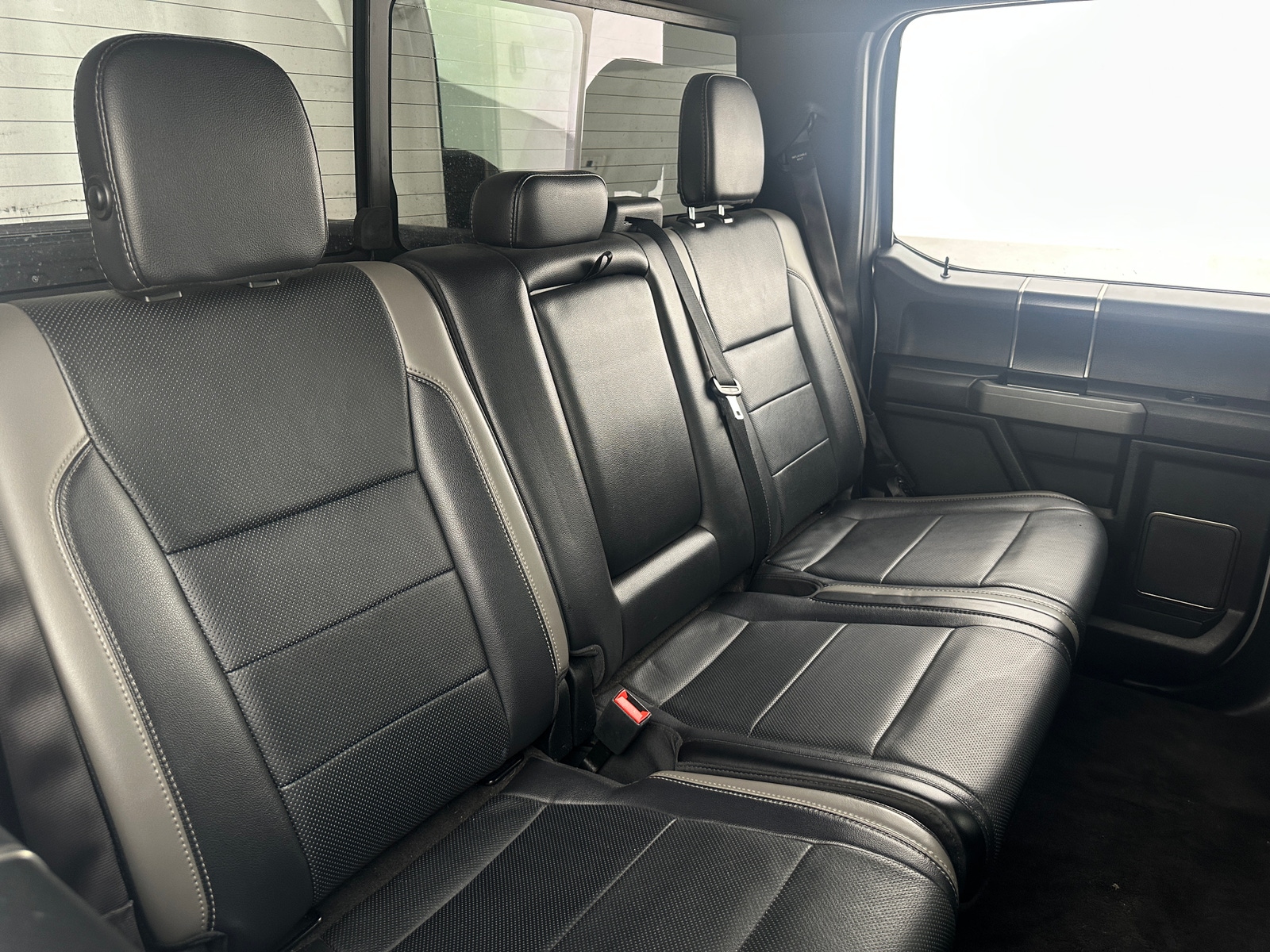 Thumbnail: 2018 Ford Econoline - 6