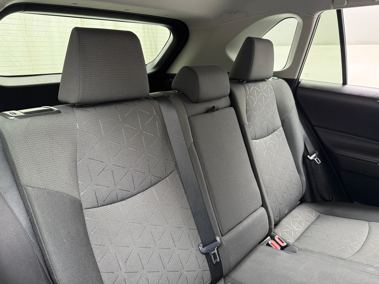Thumbnail: 2021 Toyota RAV4 - 6