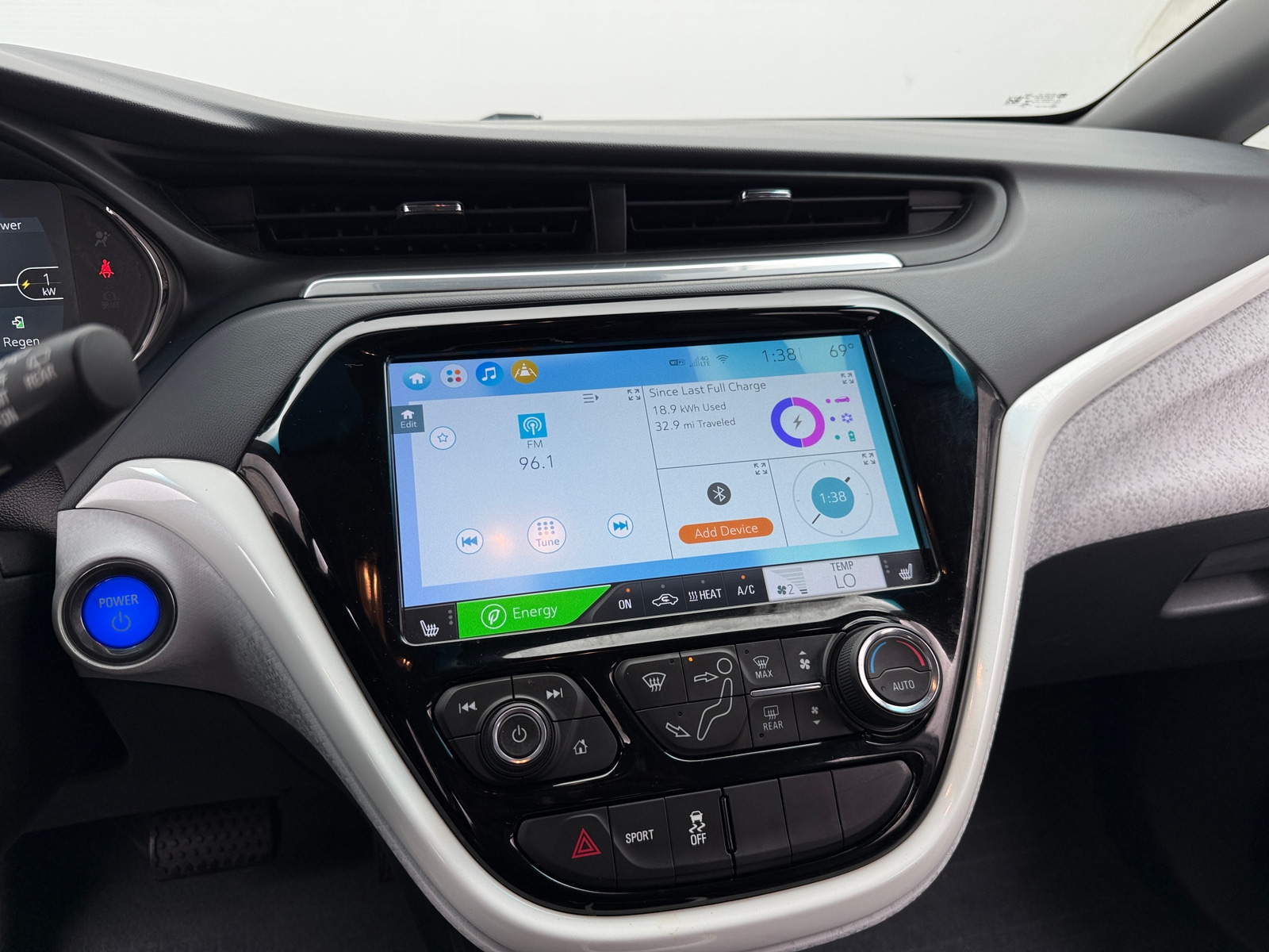 Thumbnail: 2020 Chevrolet Bolt EV - 3