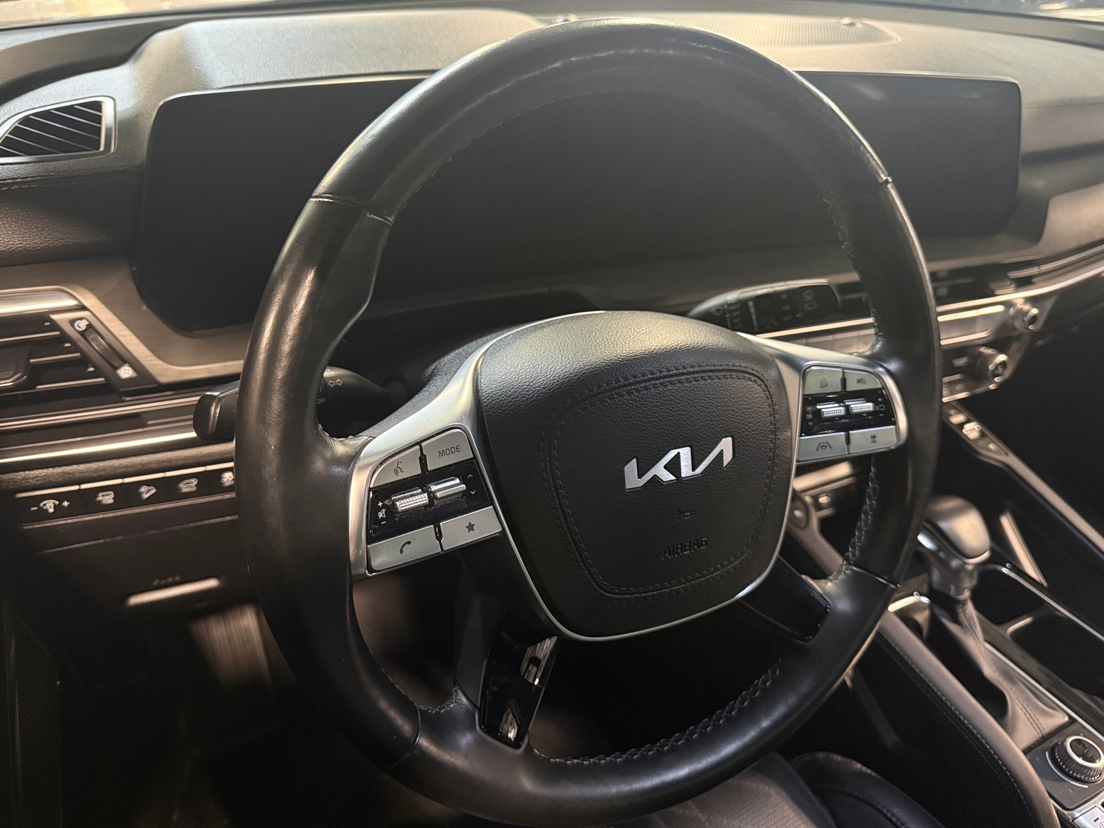 Thumbnail: 2023 Kia Telluride - 4