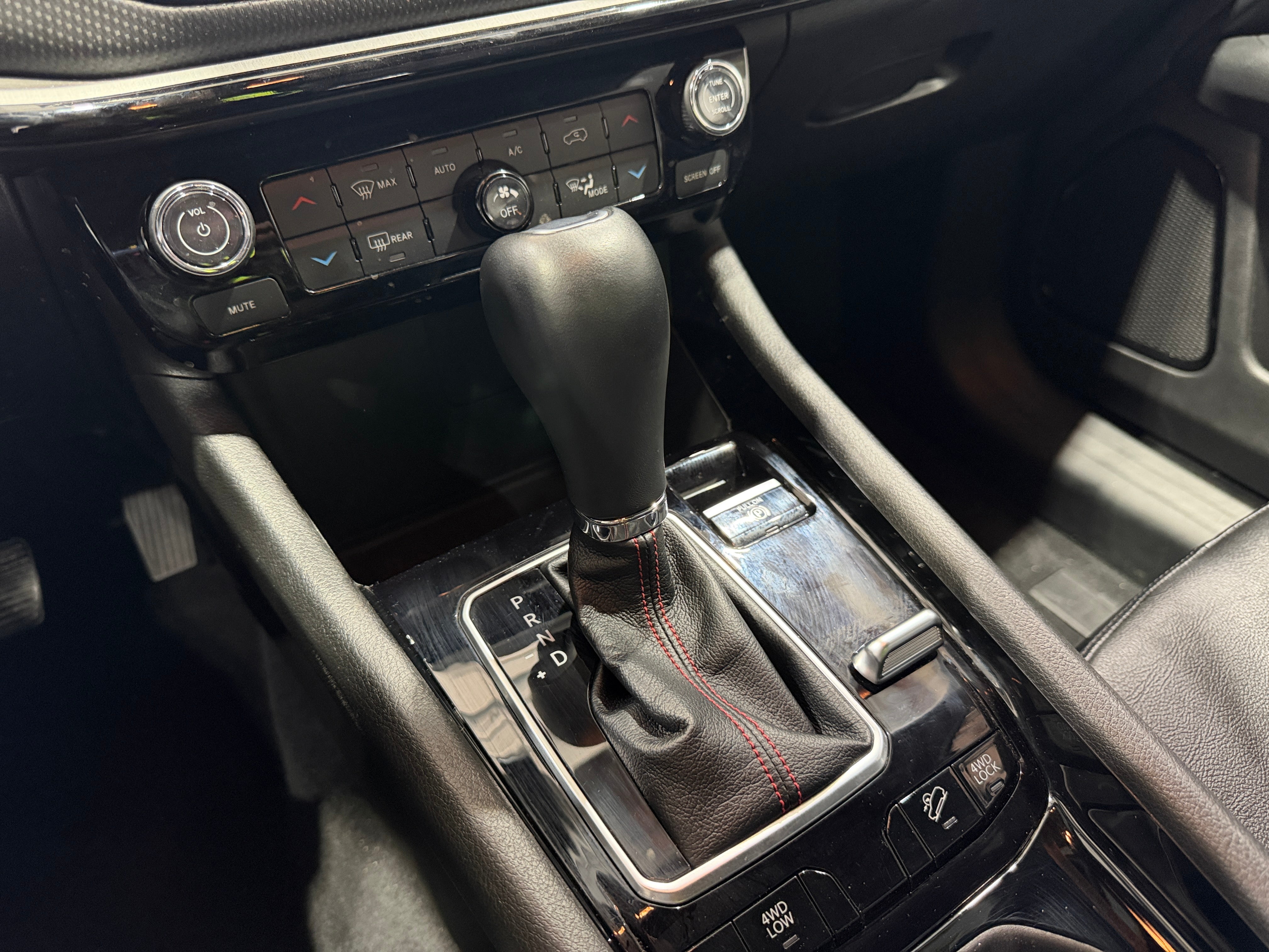 2025 Jeep Compass Trailhawk - Photo 4