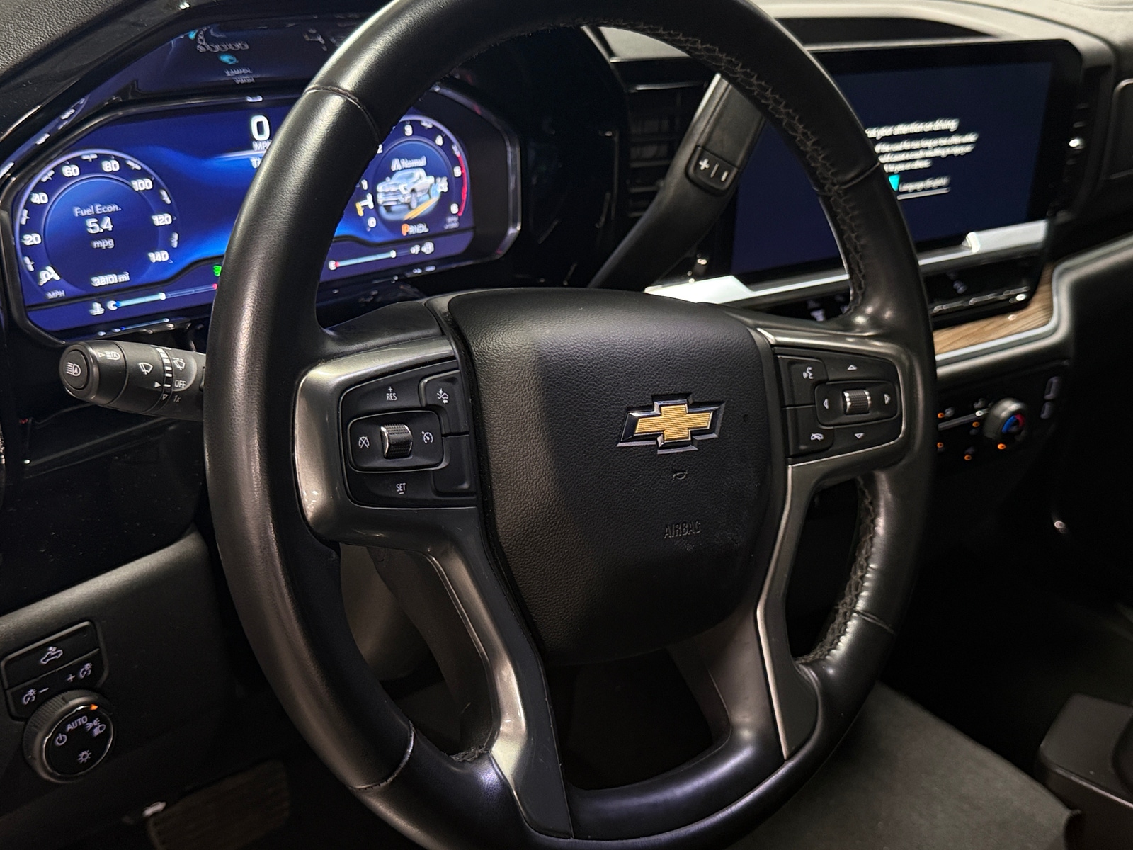 Thumbnail: 2024 Chevrolet Silverado 2500 - 5