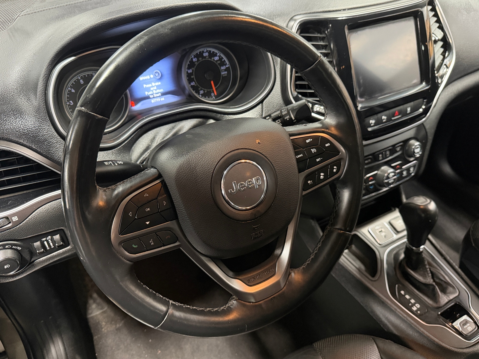 Thumbnail: 2019 Jeep Cherokee - 4