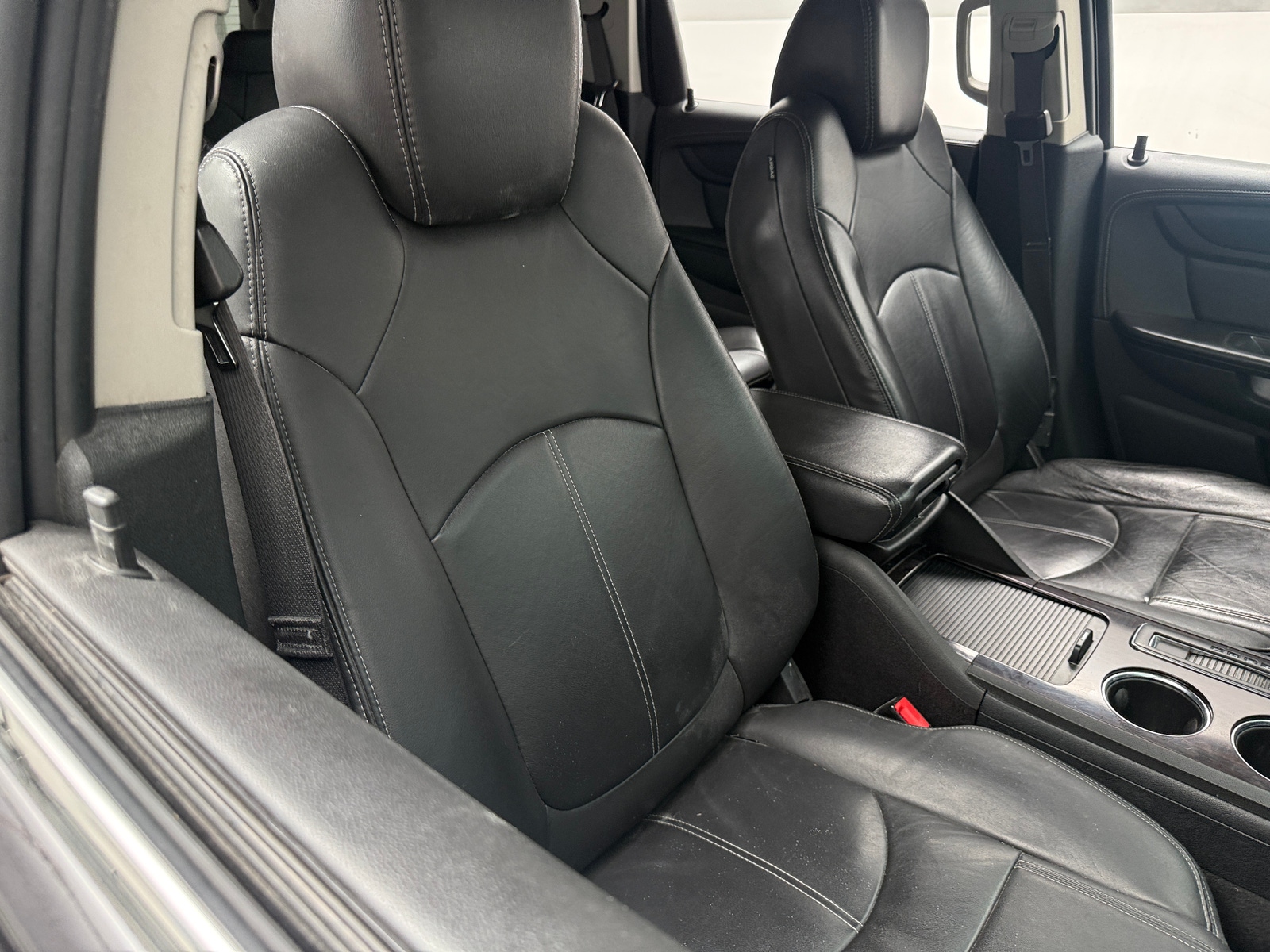 Thumbnail: 2017 Chevrolet Traverse - 2