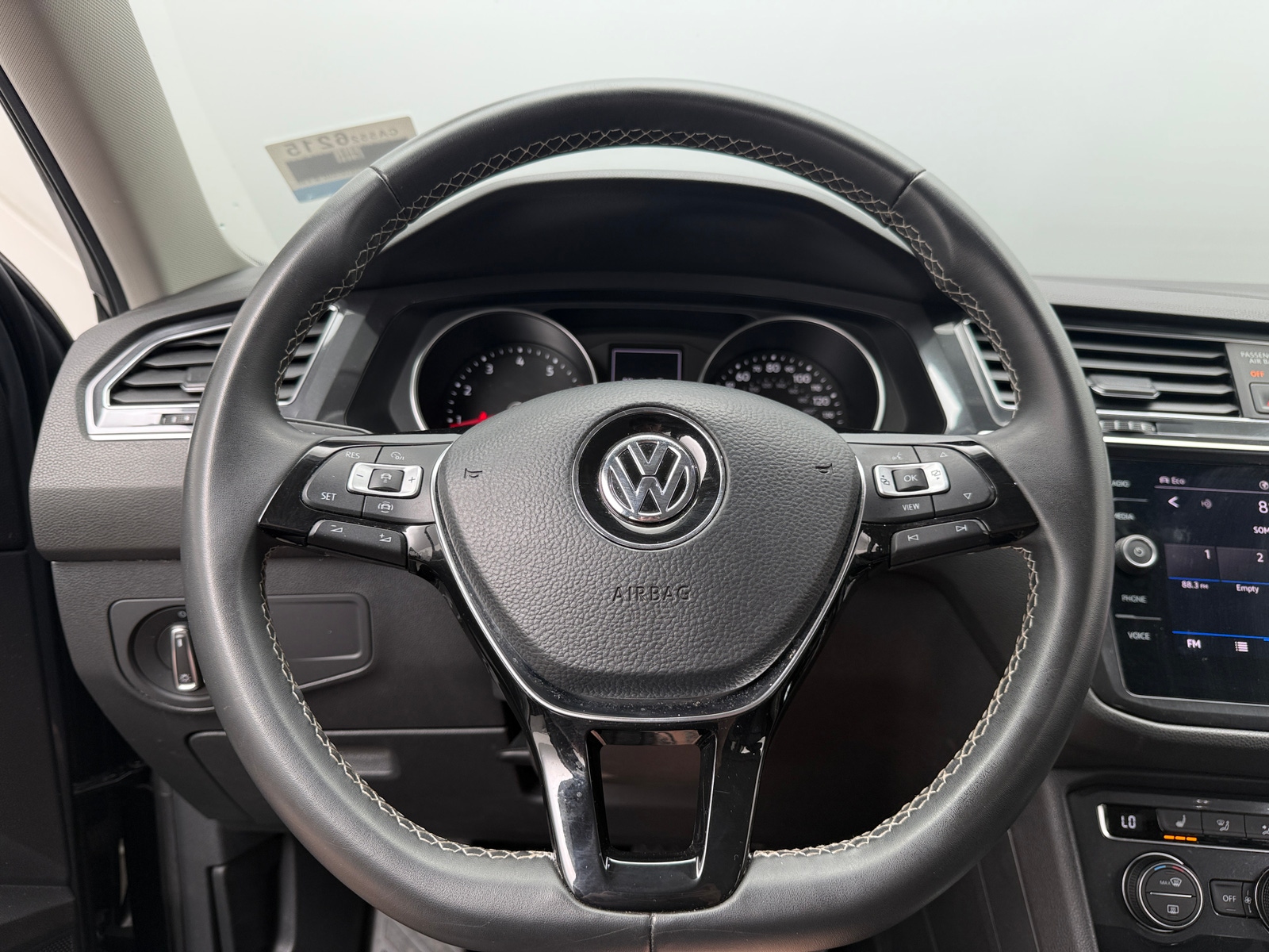 Thumbnail: 2021 Volkswagen Tiguan - 4
