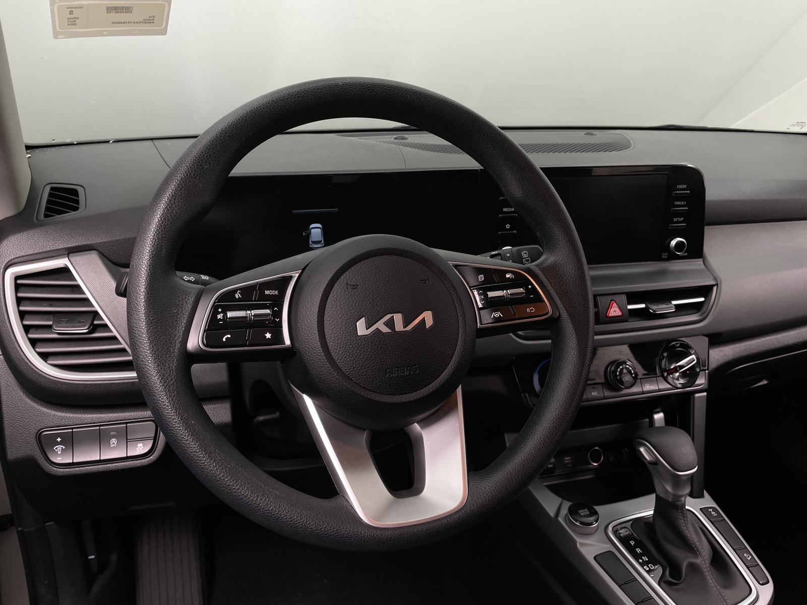 Thumbnail: 2024 Kia Seltos - 5