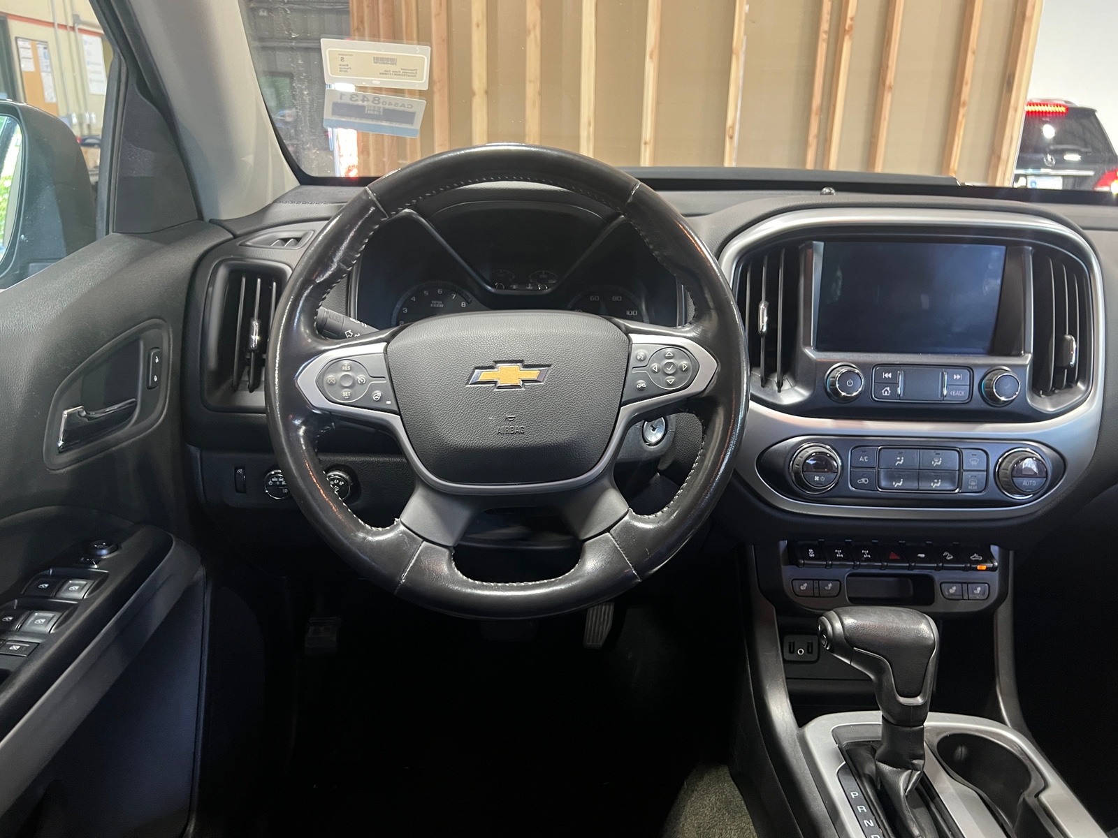 Thumbnail: 2019 Chevrolet Colorado - 4