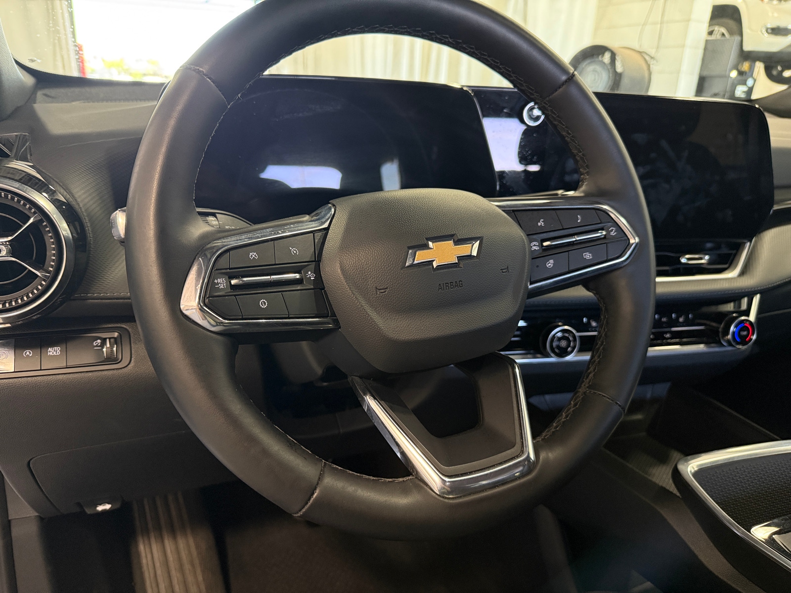 Thumbnail: 2025 Chevrolet Equinox - 5