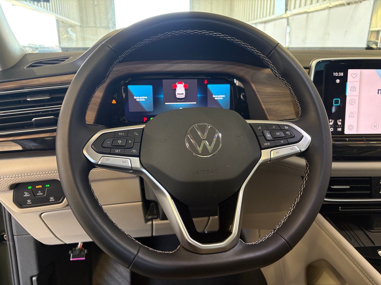 Thumbnail: 2026 Volkswagen Atlas - 4