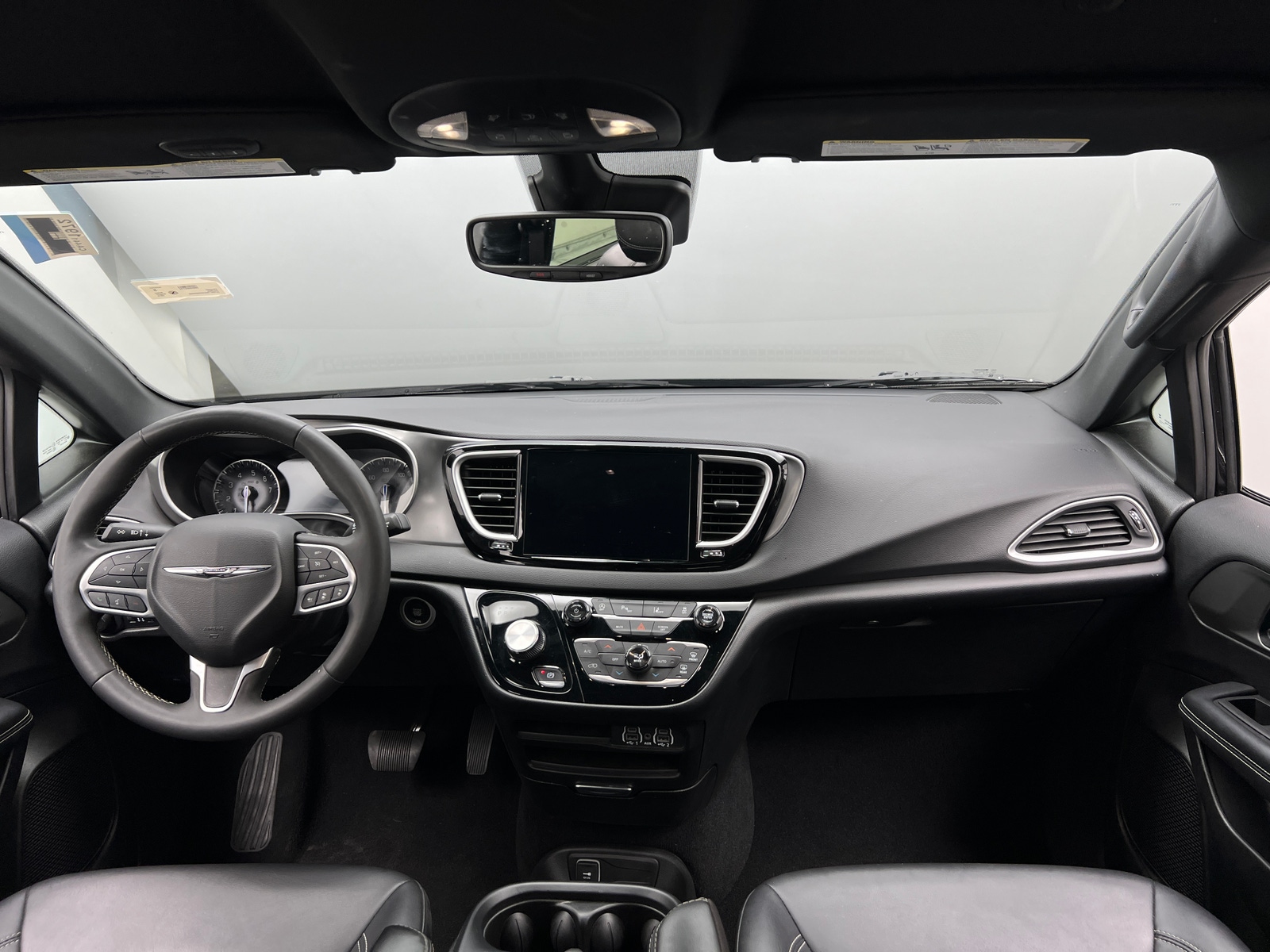 Thumbnail: 2025 Chrysler Pacifica - 2