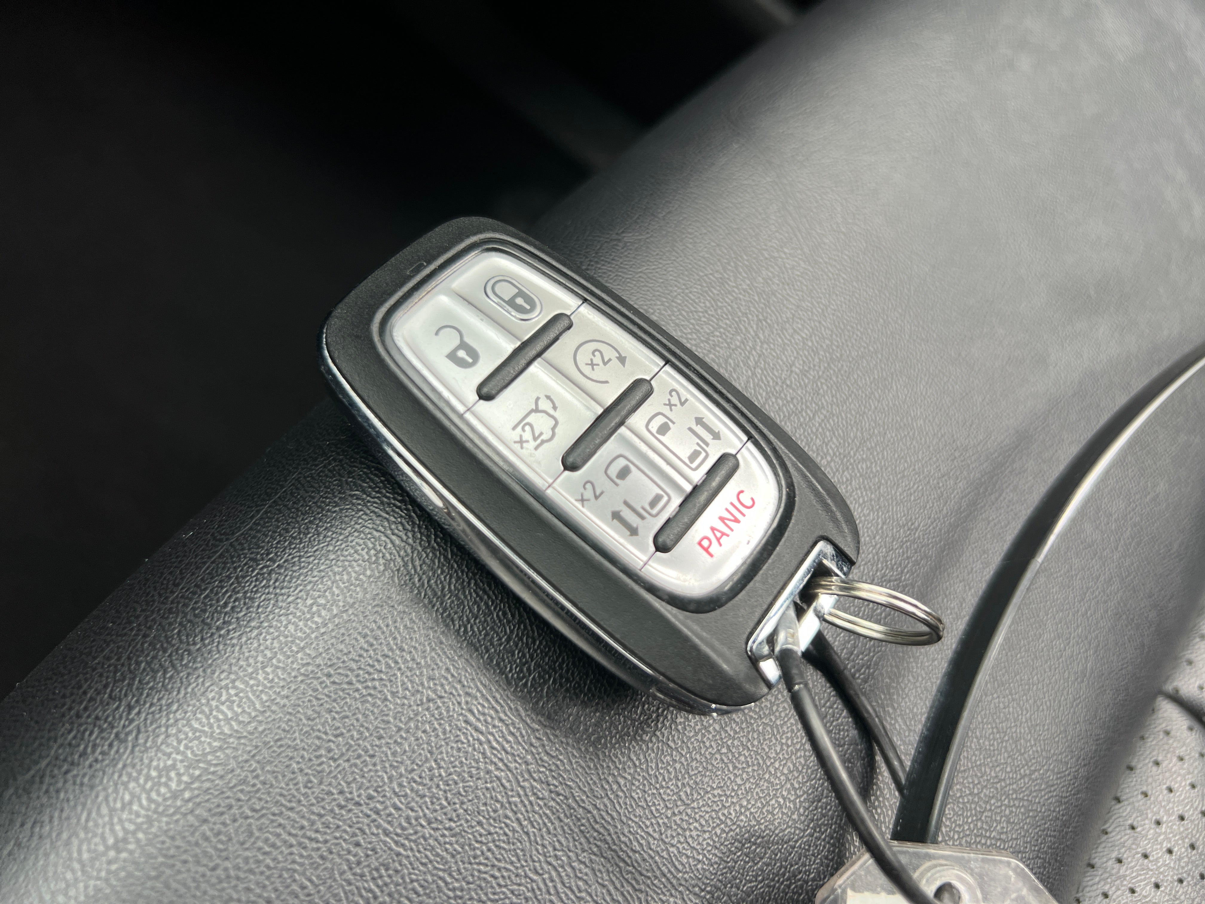 2025 Chrysler Pacifica Select - Photo 20